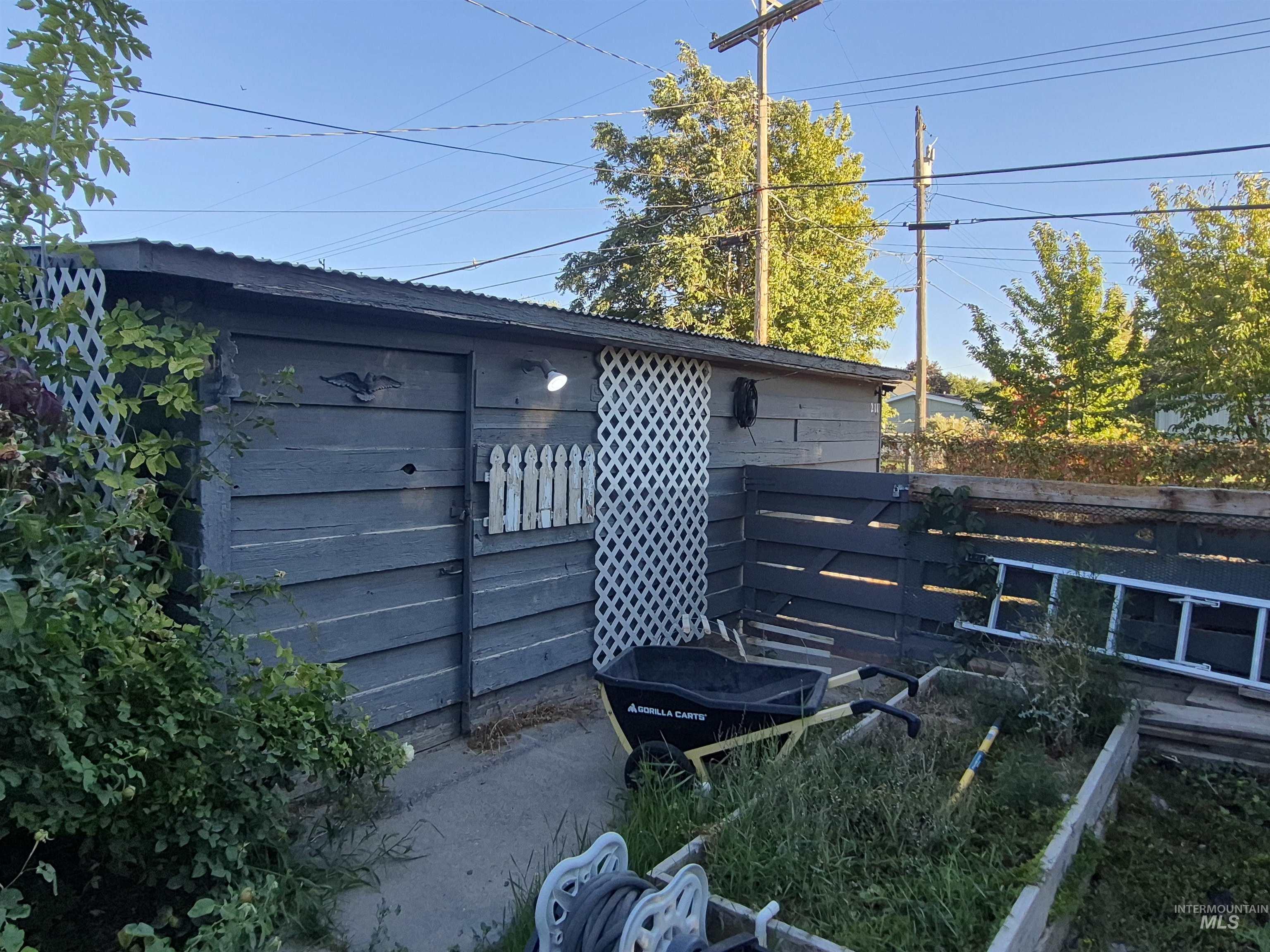 211 Center St E, Kimberly, Idaho 83341, 4 Bedrooms, 2 Bathrooms, Residential For Sale, Price $295,000,MLS 99002731