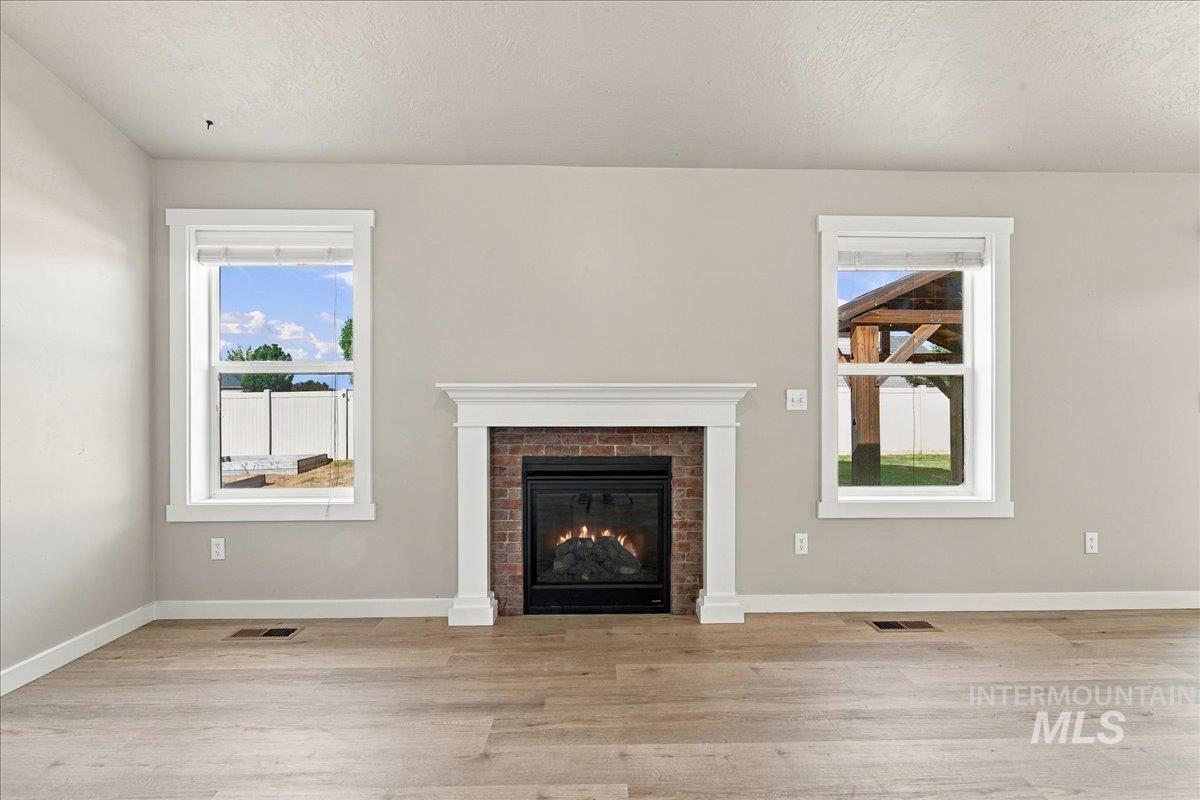 394 W Aspen Ct., Middleton, Idaho 83644, 3 Bedrooms, 2 Bathrooms, Residential For Sale, Price $450,000,MLS 99002735