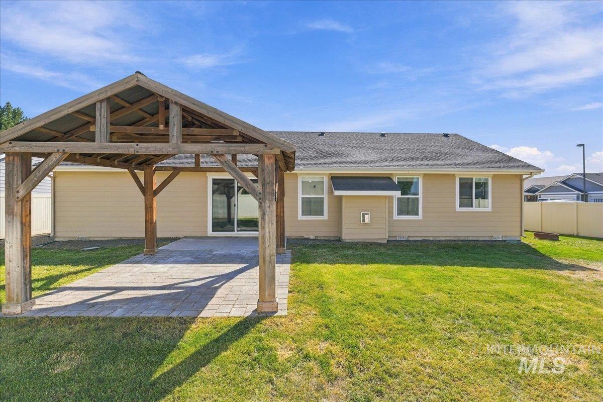 394 W Aspen Ct., Middleton, Idaho 83644, 3 Bedrooms, 2 Bathrooms, Residential For Sale, Price $450,000,MLS 99002735