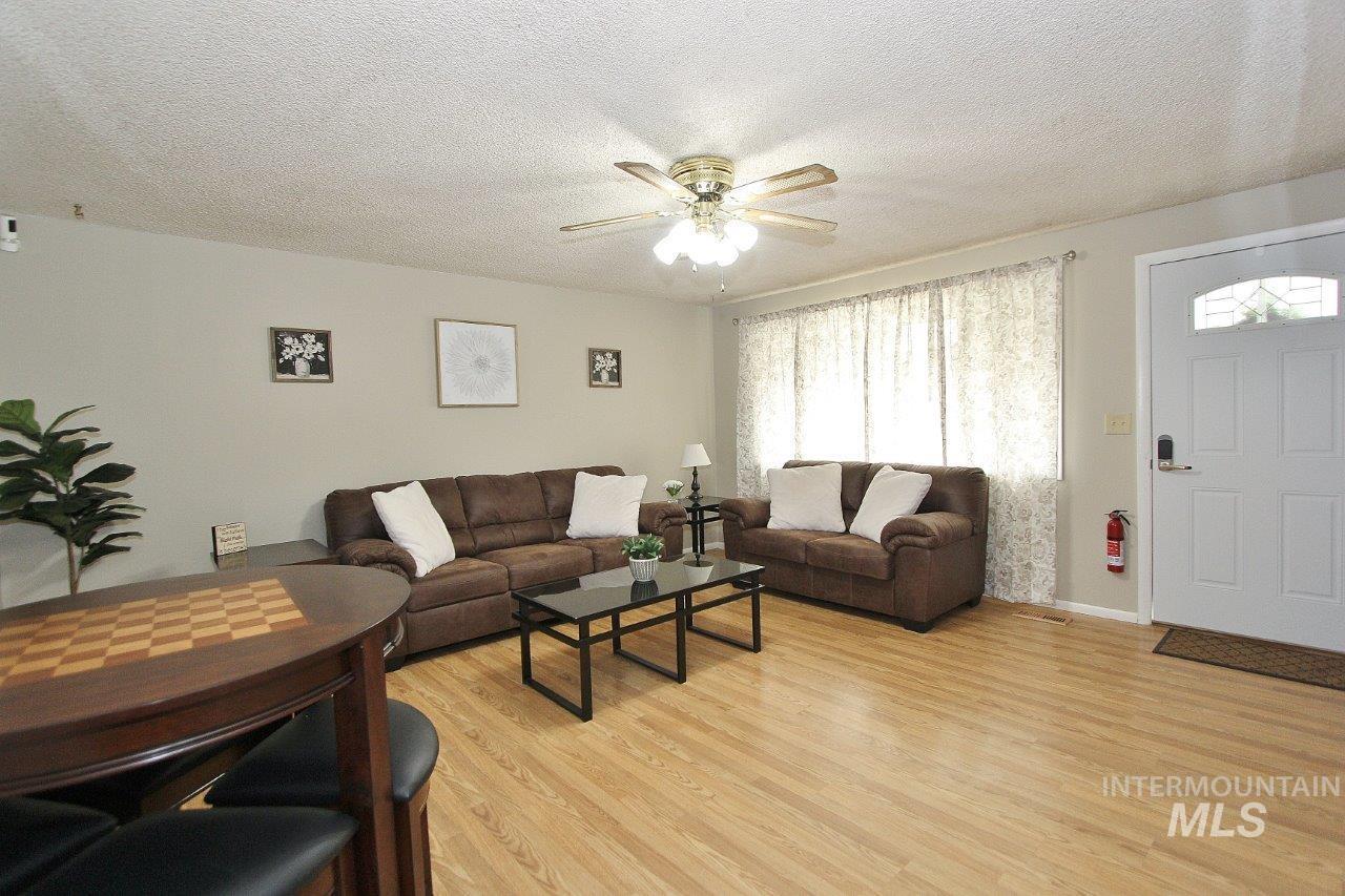 115 N Rowena, Nampa, Idaho 83651, 4 Bedrooms, 2 Bathrooms, Residential For Sale, Price $375,000,MLS 99002737