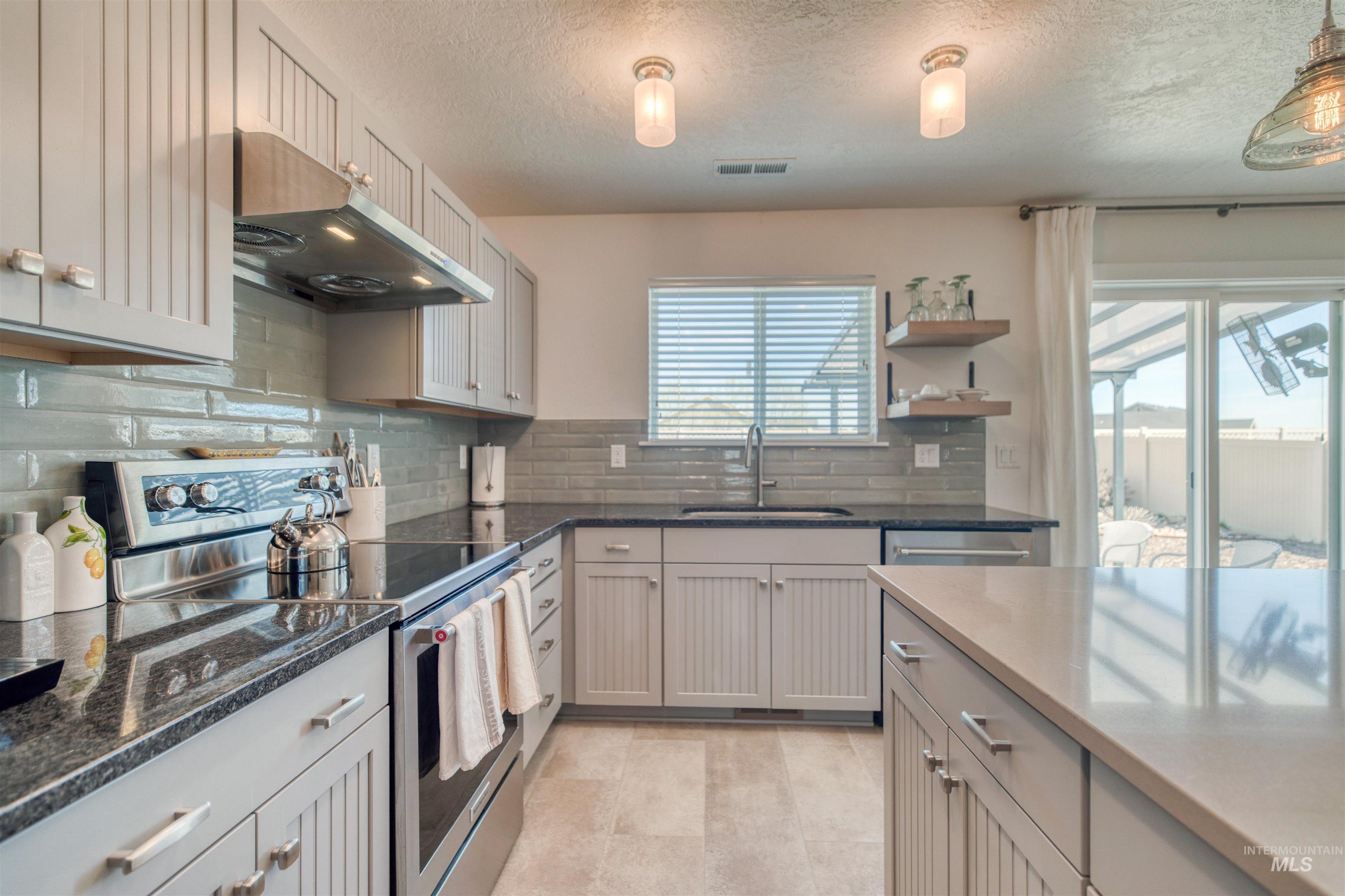 10288 Longtail Dr., Nampa, Idaho 83687, 3 Bedrooms, 2 Bathrooms, Residential For Sale, Price $419,900,MLS 99002740