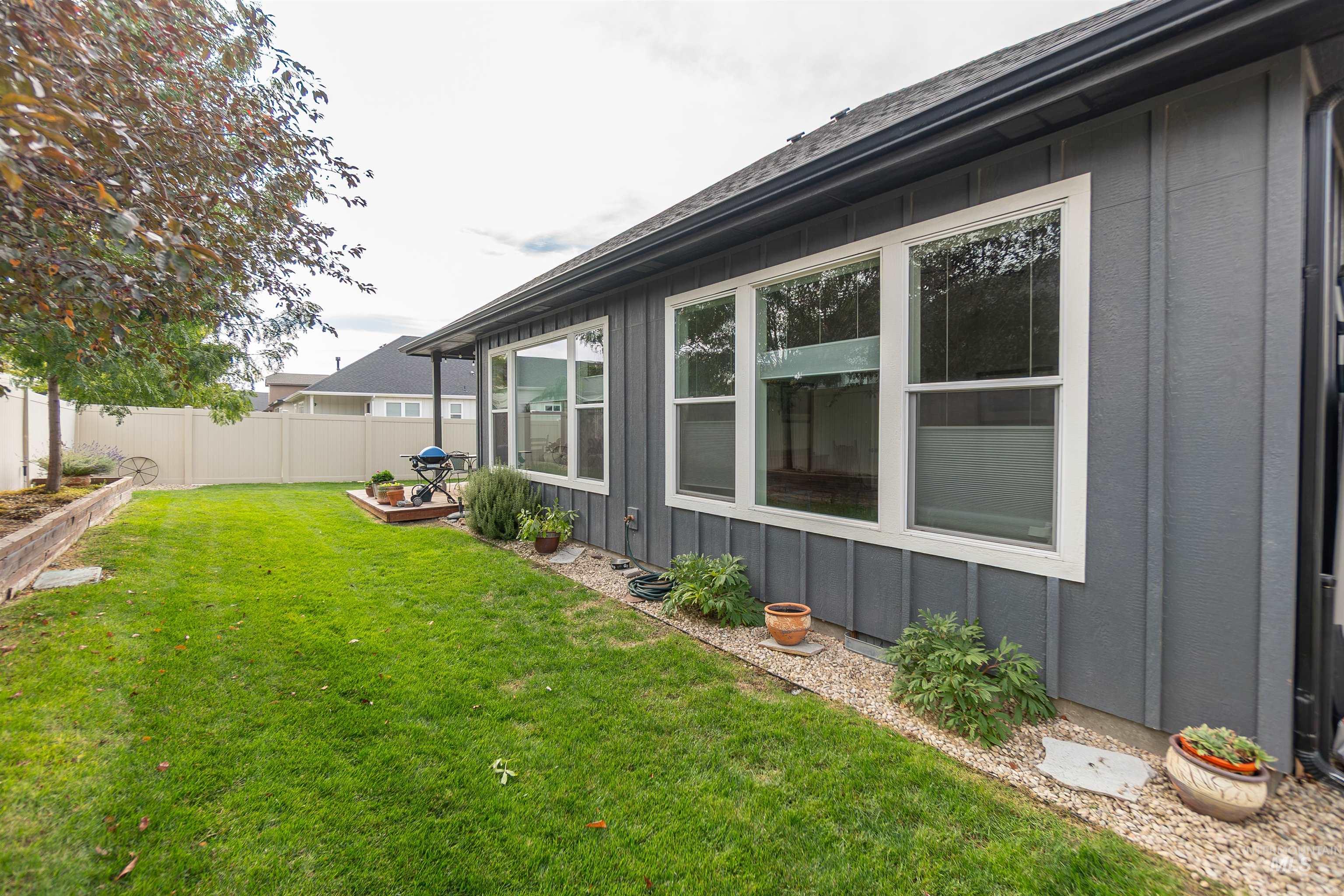 9304 W Tillamook Dr., Boise, Idaho 83709, 3 Bedrooms, 2 Bathrooms, Residential For Sale, Price $535,000,MLS 99002741