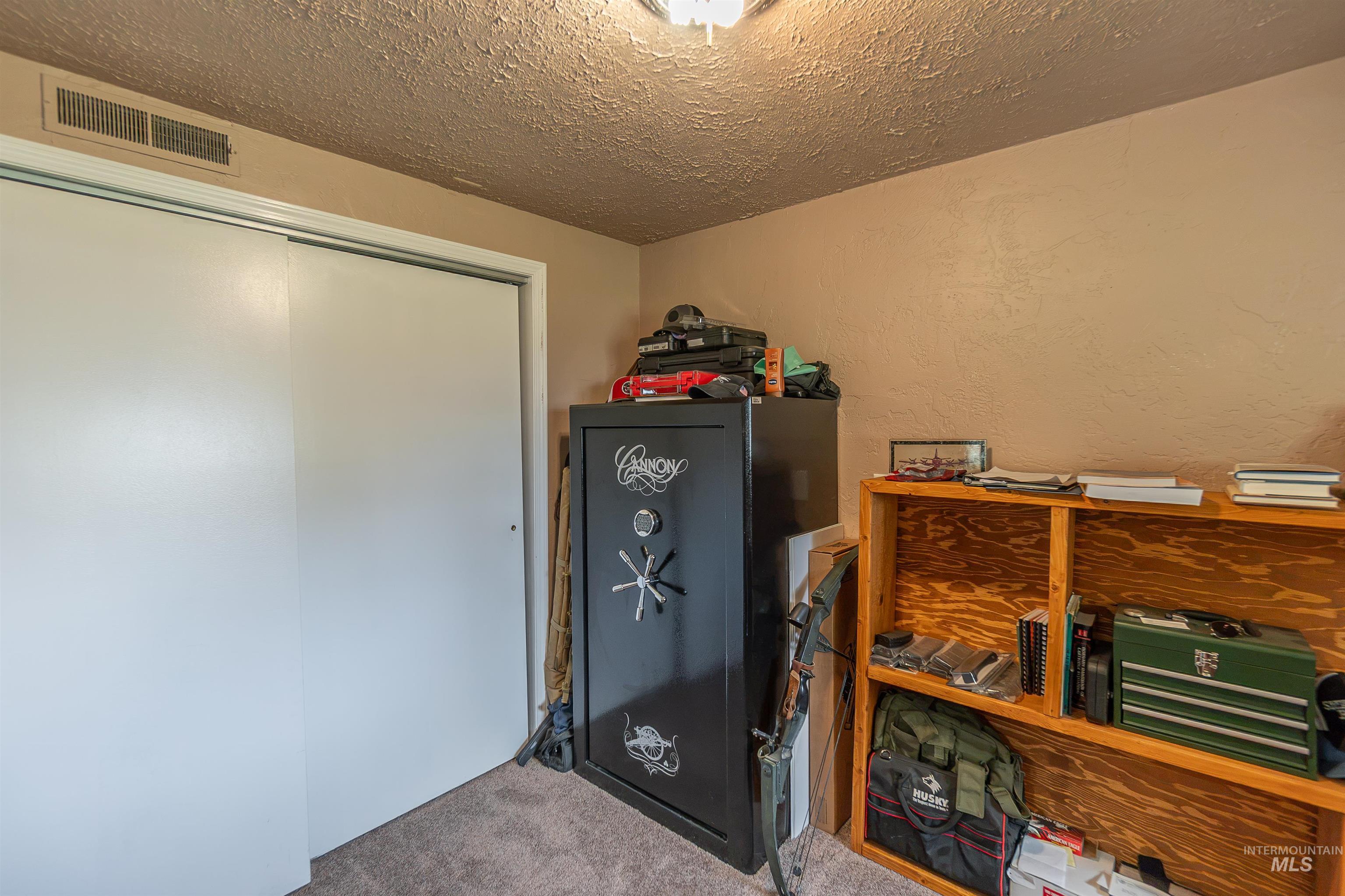 5224 S Valley St, Boise, Idaho 83709, 4 Bedrooms, 2.5 Bathrooms, Residential For Sale, Price $780,000,MLS 99002742