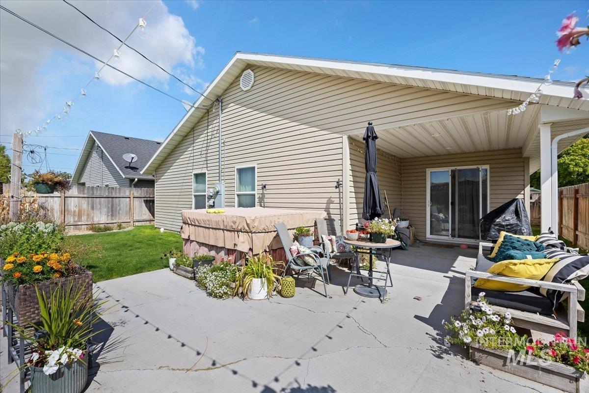 718 Conant Ave, Burley, Idaho 83318, 3 Bedrooms, 2 Bathrooms, Residential For Sale, Price $330,000,MLS 99002744