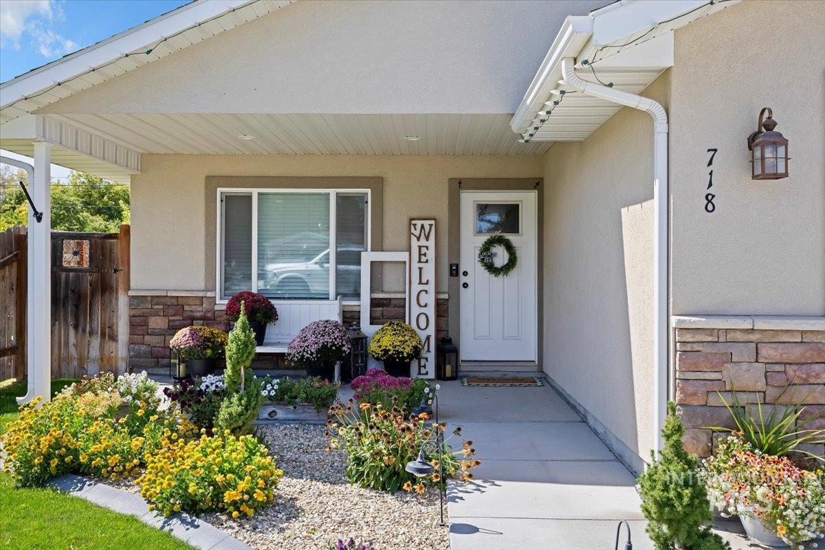 718 Conant Ave, Burley, Idaho 83318, 3 Bedrooms, 2 Bathrooms, Residential For Sale, Price $330,000,MLS 99002744