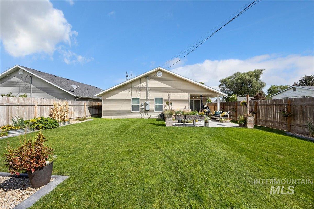 718 Conant Ave, Burley, Idaho 83318, 3 Bedrooms, 2 Bathrooms, Residential For Sale, Price $330,000,MLS 99002744