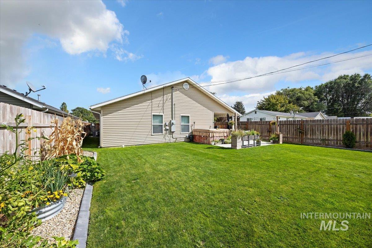 718 Conant Ave, Burley, Idaho 83318, 3 Bedrooms, 2 Bathrooms, Residential For Sale, Price $330,000,MLS 99002744