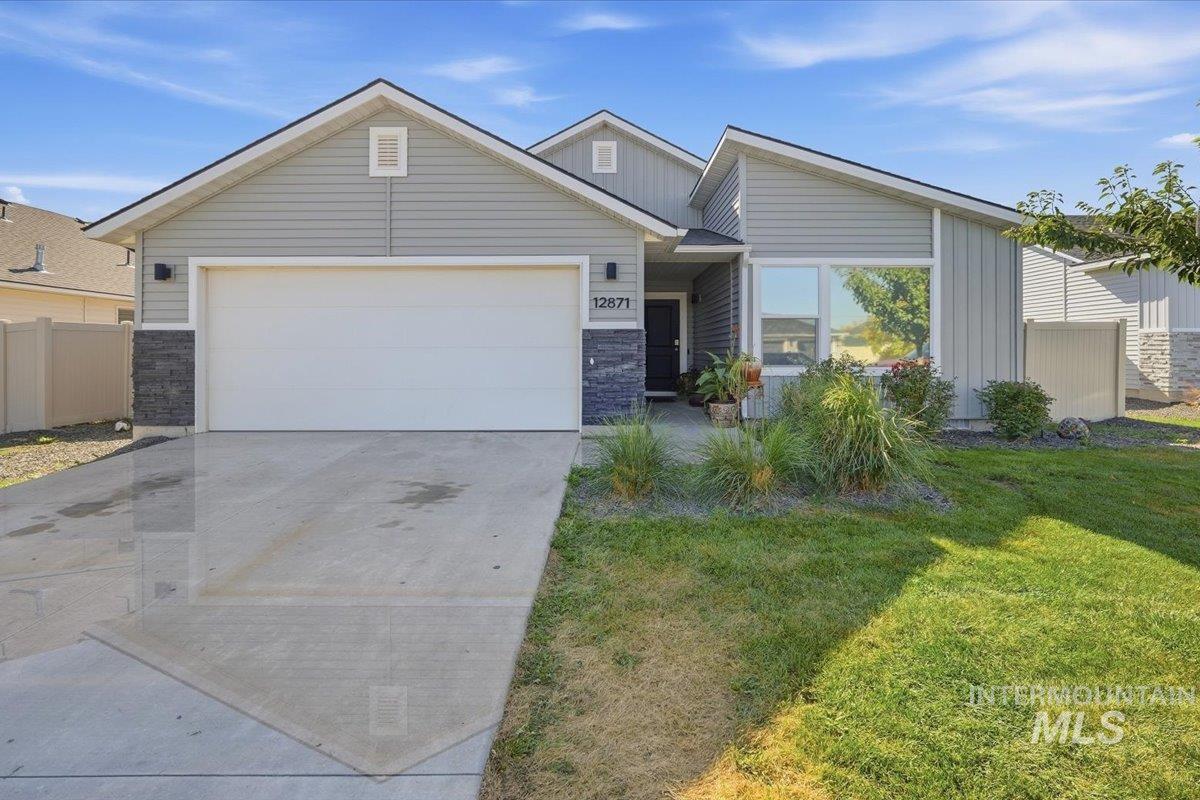 12871 Carkhill St., Caldwell, Idaho 83607, 4 Bedrooms, 2 Bathrooms, Residential For Sale, Price $370,000, 99002746