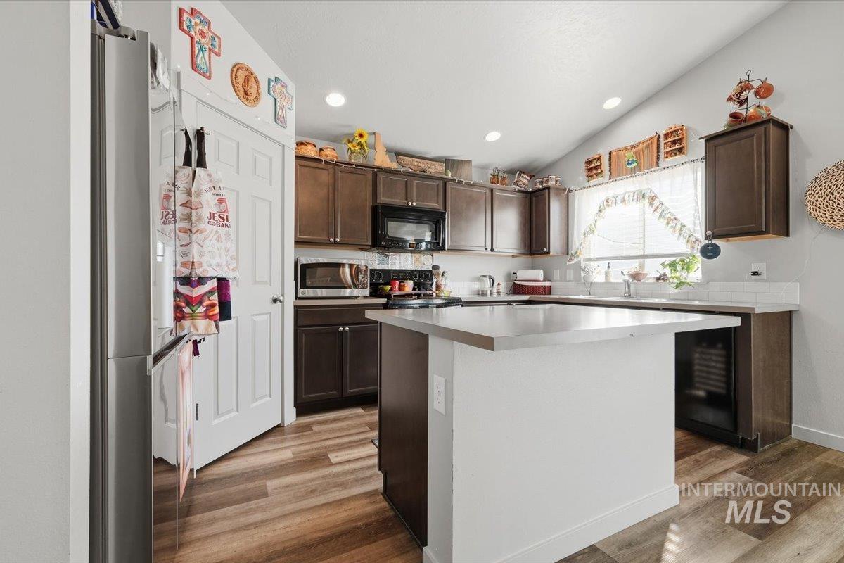 12871 Carkhill St., Caldwell, Idaho 83607, 4 Bedrooms, 2 Bathrooms, Residential For Sale, Price $370,000, 99002746
