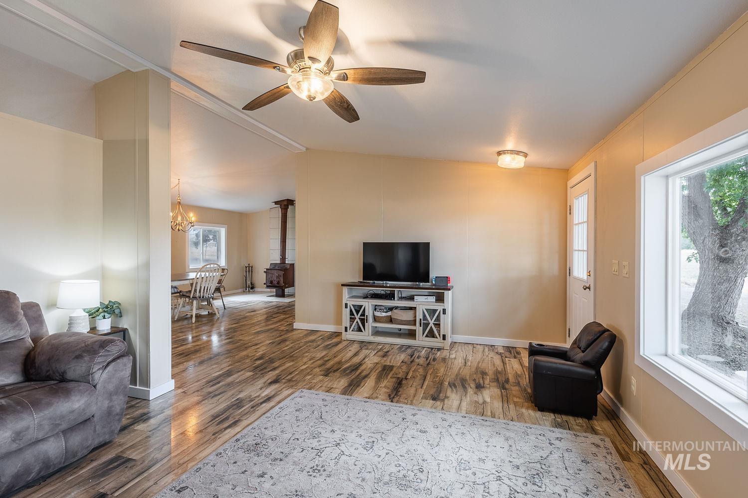 8262 Snake, Caldwell, Idaho 83607, 4 Bedrooms, 2 Bathrooms, Residential For Sale, Price $1,200,000,MLS 99002747