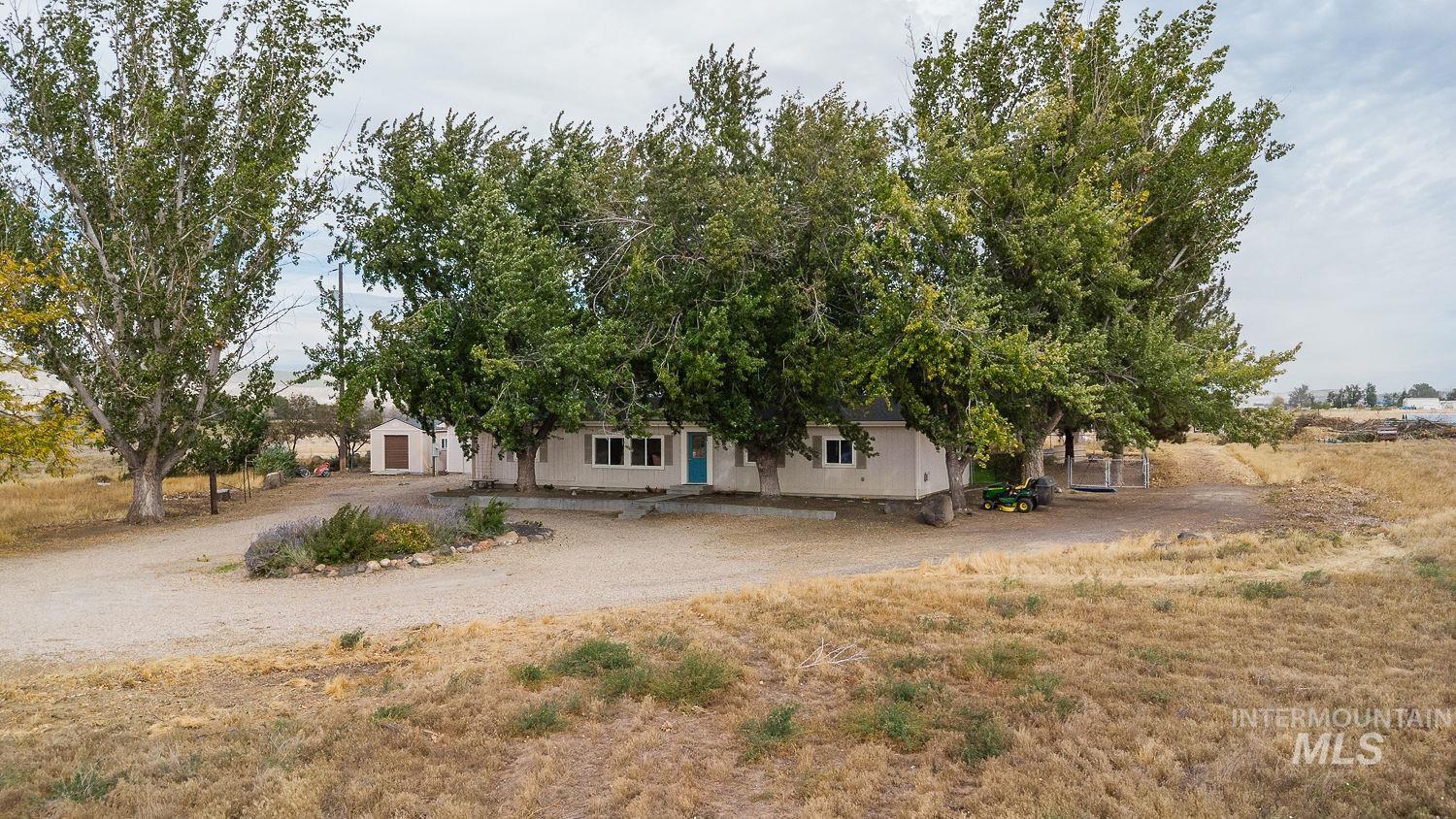 8262 Snake, Caldwell, Idaho 83607, 4 Bedrooms, 2 Bathrooms, Residential For Sale, Price $1,200,000,MLS 99002747