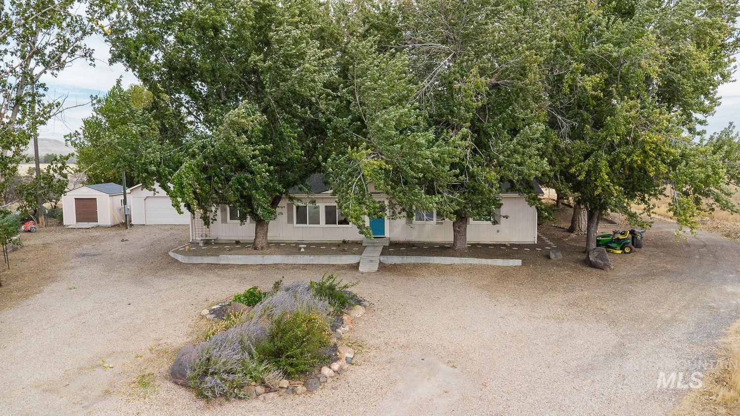 8262 Snake, Caldwell, Idaho 83607, 4 Bedrooms, 2 Bathrooms, Residential For Sale, Price $1,200,000,MLS 99002747