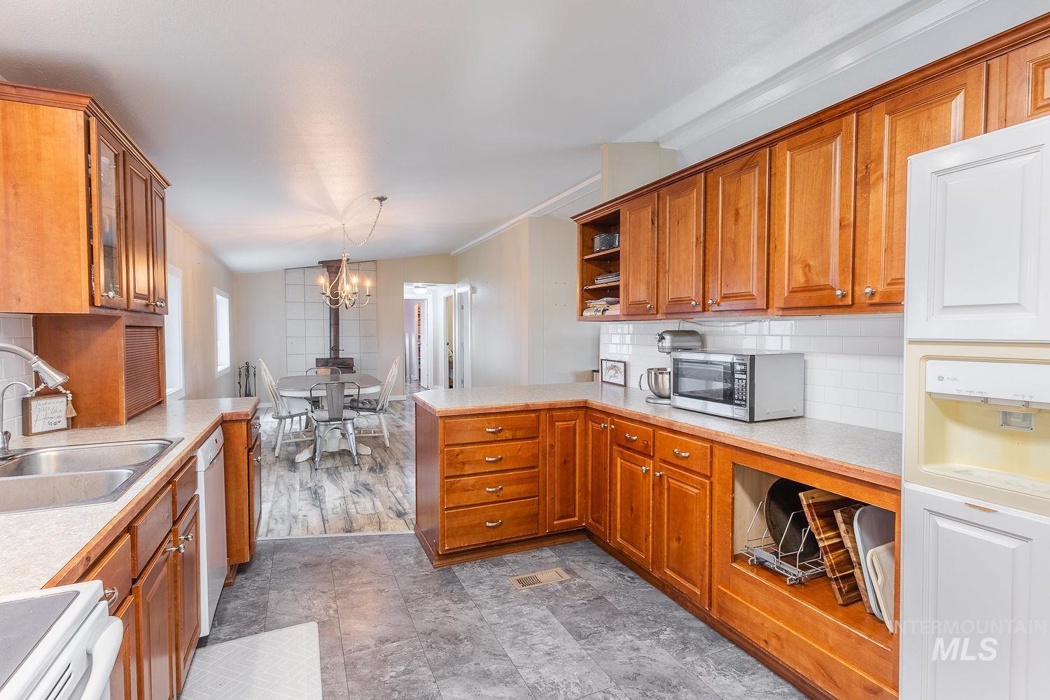8262 Snake, Caldwell, Idaho 83607, 4 Bedrooms, 2 Bathrooms, Residential For Sale, Price $1,200,000,MLS 99002747