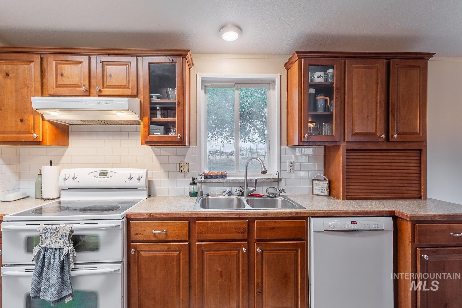 8262 Snake, Caldwell, Idaho 83607, 4 Bedrooms, 2 Bathrooms, Residential For Sale, Price $1,200,000,MLS 99002747