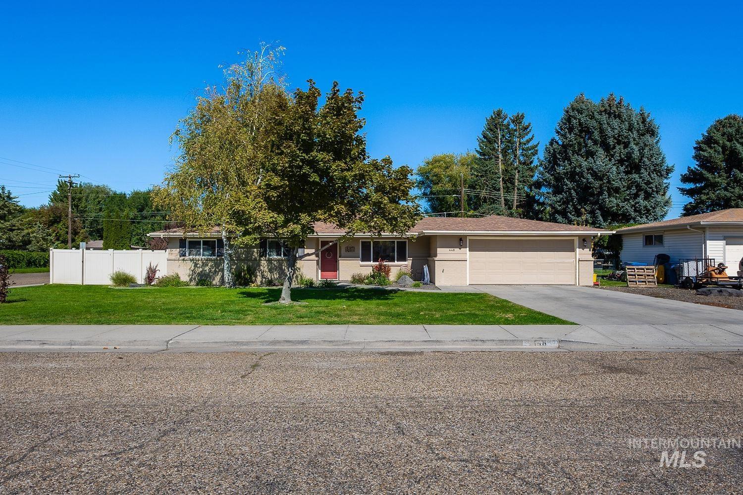 448 W bird, Nampa, Idaho 83686, 3 Bedrooms, 1.5 Bathrooms, Residential For Sale, Price $395,000,MLS 99002748