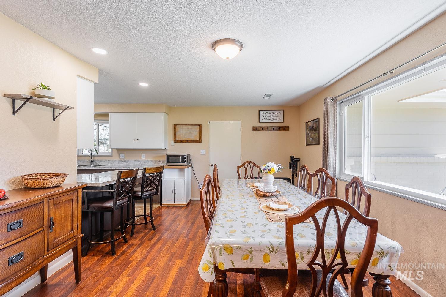 448 W bird, Nampa, Idaho 83686, 3 Bedrooms, 1.5 Bathrooms, Residential For Sale, Price $395,000,MLS 99002748