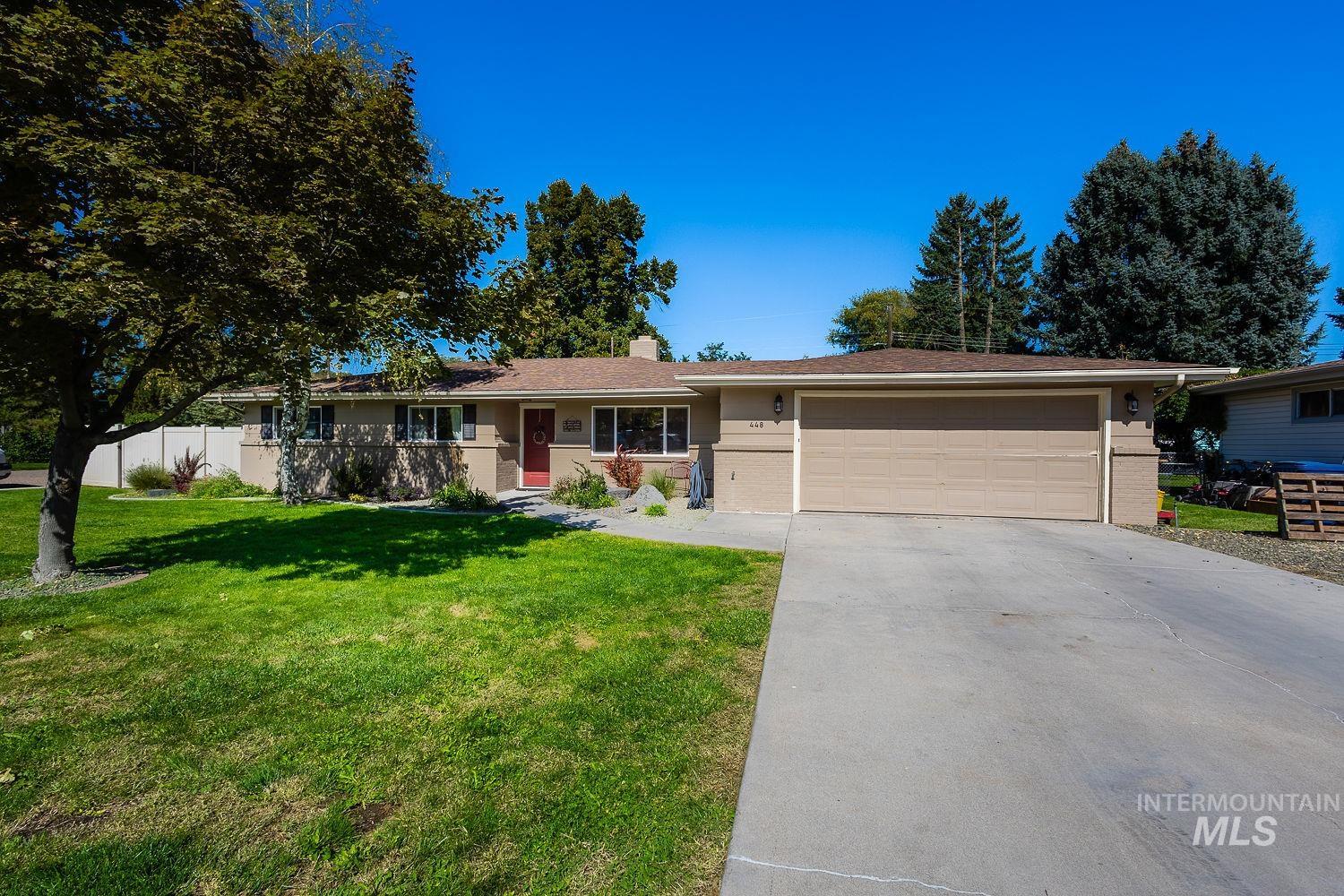 448 W bird, Nampa, Idaho 83686, 3 Bedrooms, 1.5 Bathrooms, Residential For Sale, Price $395,000,MLS 99002748