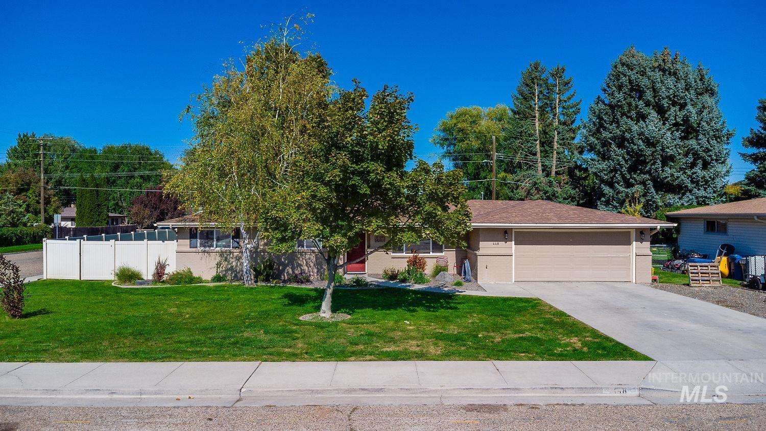 448 W bird, Nampa, Idaho 83686, 3 Bedrooms, 1.5 Bathrooms, Residential For Sale, Price $395,000,MLS 99002748