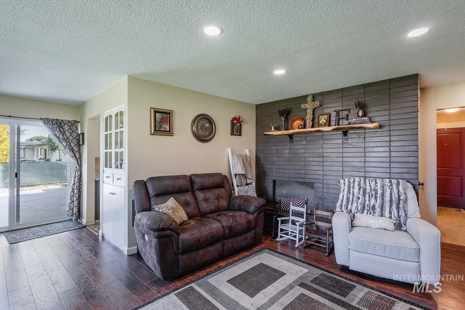 448 W bird, Nampa, Idaho 83686, 3 Bedrooms, 1.5 Bathrooms, Residential For Sale, Price $395,000,MLS 99002748