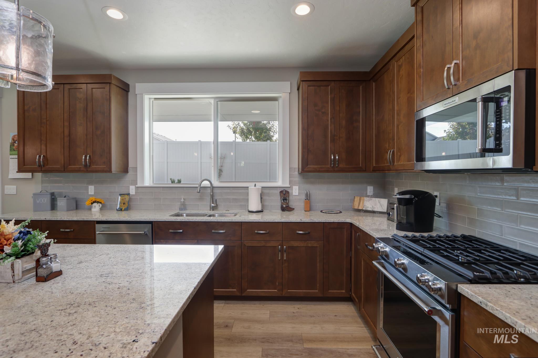 2649 Laidlaw Dr, Emmett, Idaho 83617, 2 Bedrooms, 2 Bathrooms, Residential For Sale, Price $595,000,MLS 99002749
