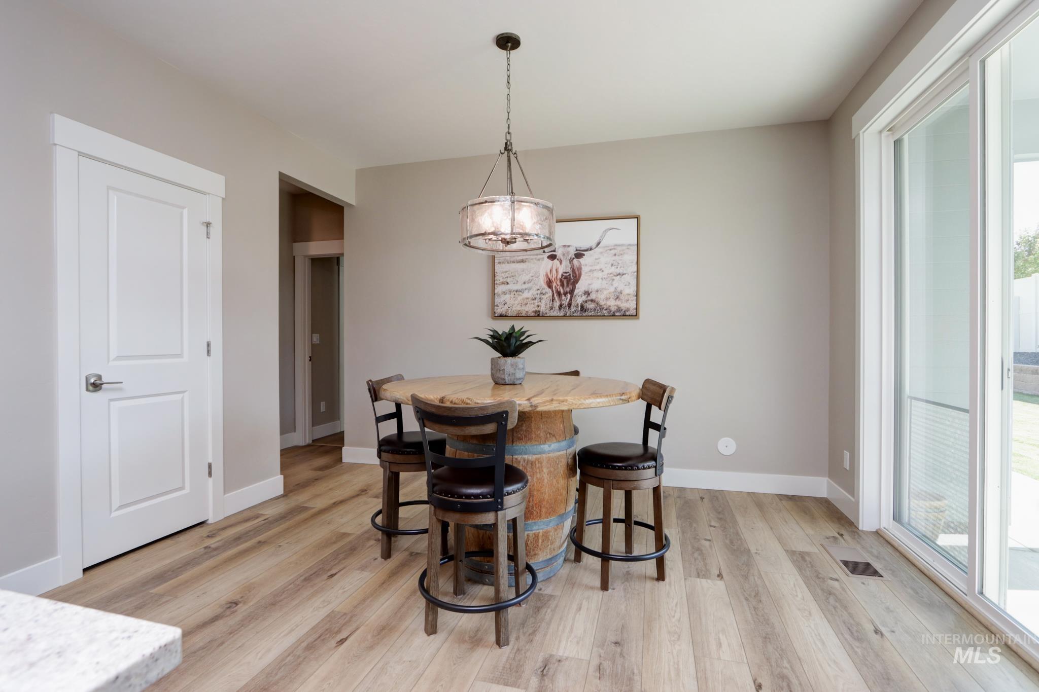 2649 Laidlaw Dr, Emmett, Idaho 83617, 2 Bedrooms, 2 Bathrooms, Residential For Sale, Price $595,000,MLS 99002749
