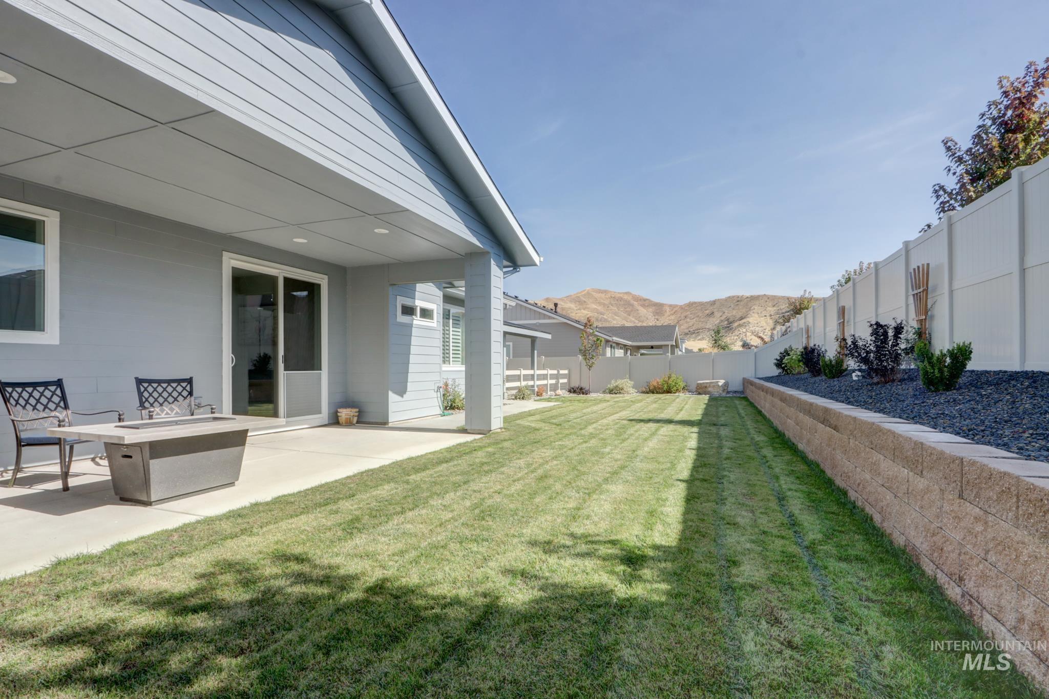2649 Laidlaw Dr, Emmett, Idaho 83617, 2 Bedrooms, 2 Bathrooms, Residential For Sale, Price $595,000,MLS 99002749