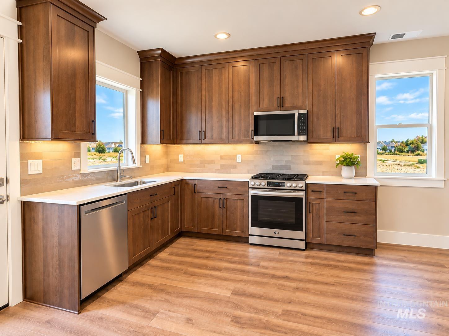 11688 W Endsley Ln, Star, Idaho 83669, 4 Bedrooms, 3.5 Bathrooms, Residential For Sale, Price $554,800,MLS 99002752
