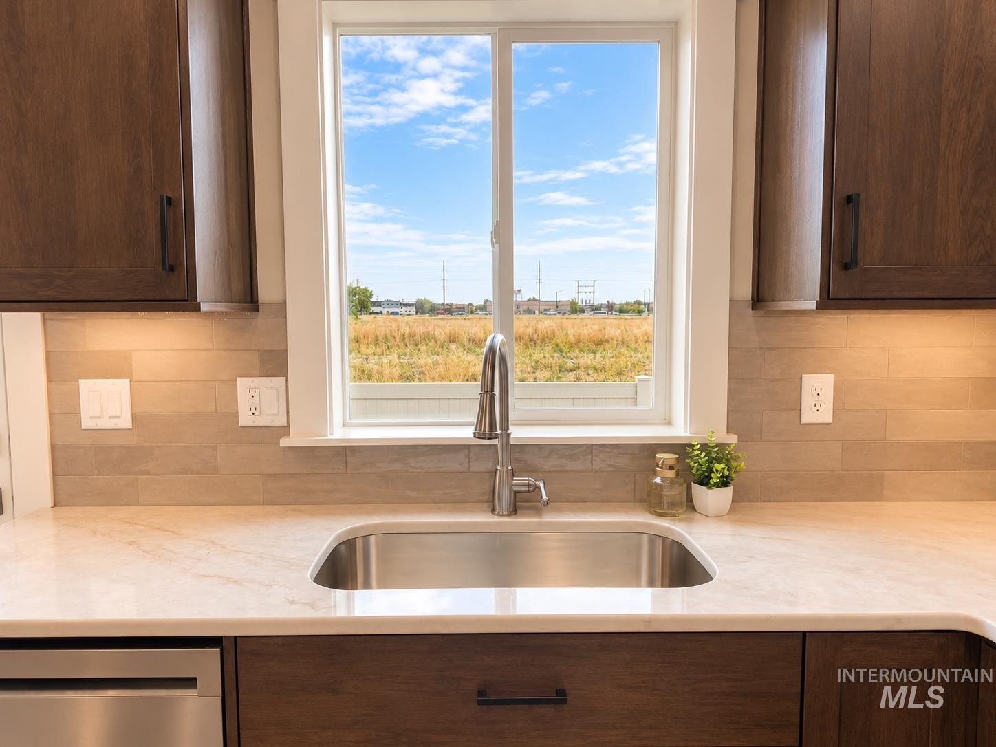 11688 W Endsley Ln, Star, Idaho 83669, 4 Bedrooms, 3.5 Bathrooms, Residential For Sale, Price $554,800,MLS 99002752