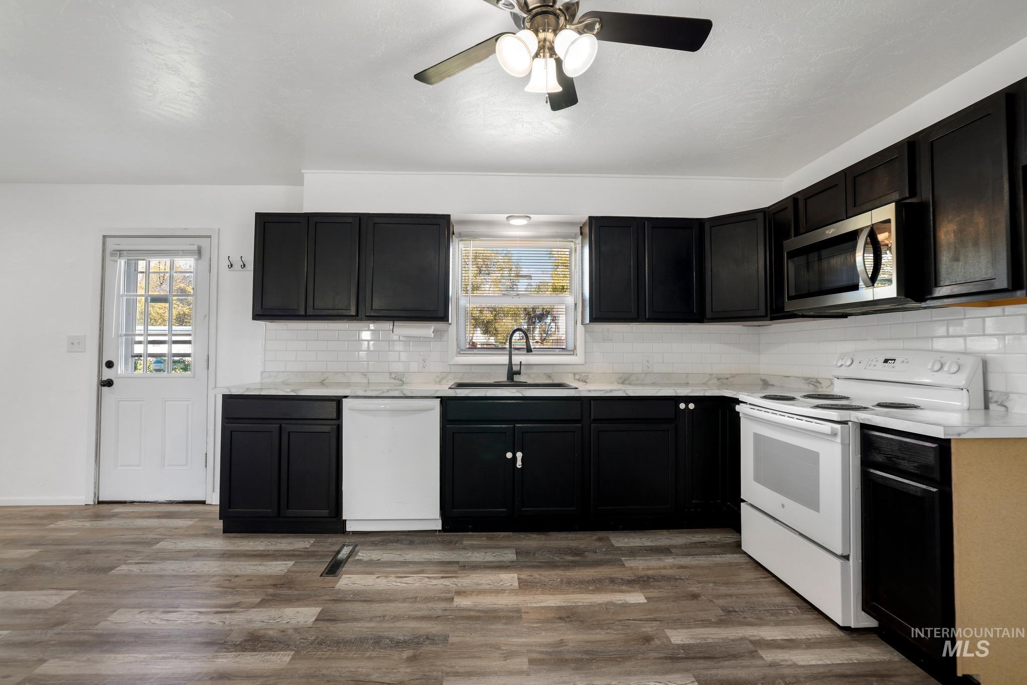 505 W Avenue D, Jerome, Idaho 83338, 2 Bedrooms, 1 Bathroom, Residential For Sale, Price $320,000,MLS 99002759