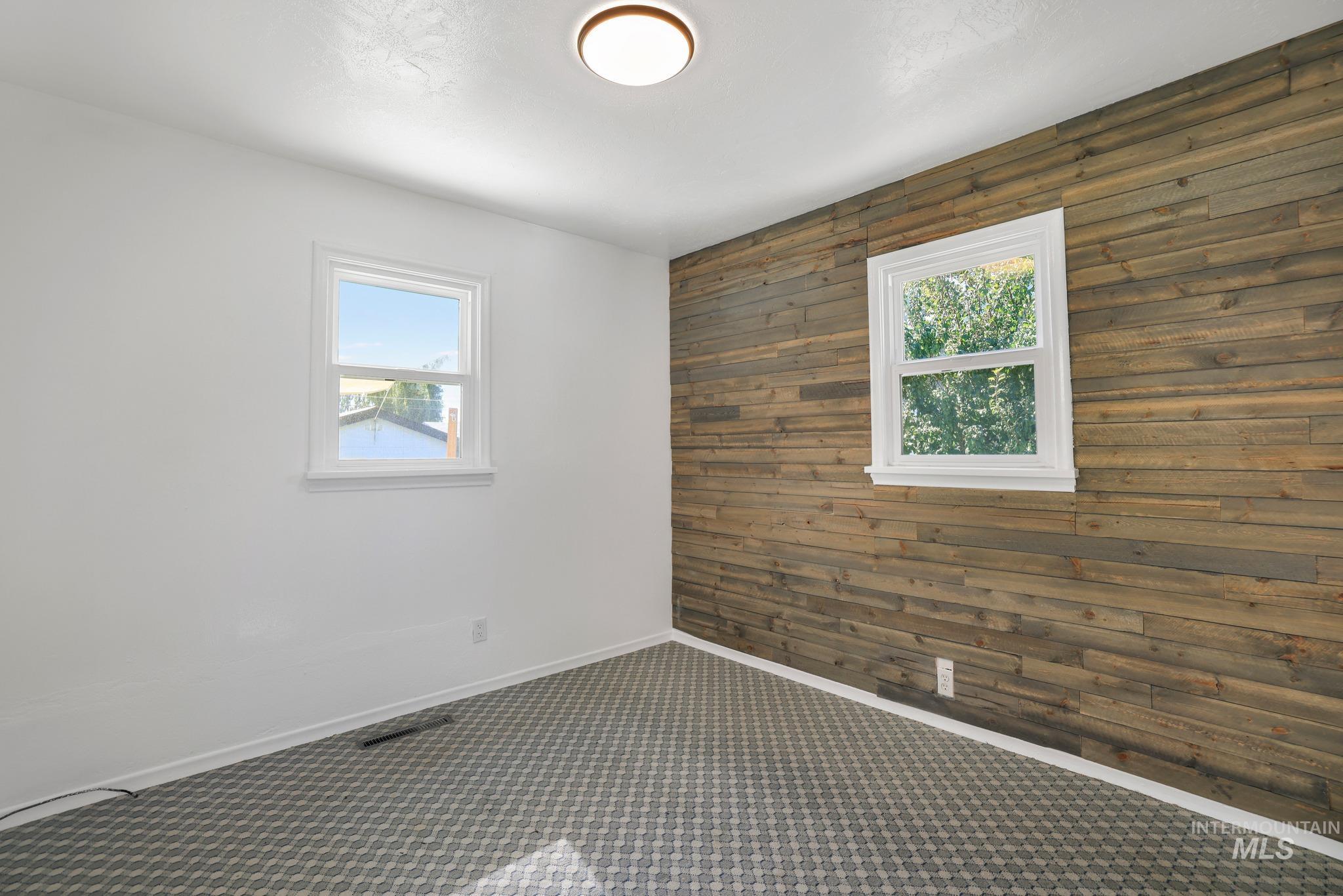 505 W Avenue D, Jerome, Idaho 83338, 2 Bedrooms, 1 Bathroom, Residential For Sale, Price $320,000,MLS 99002759