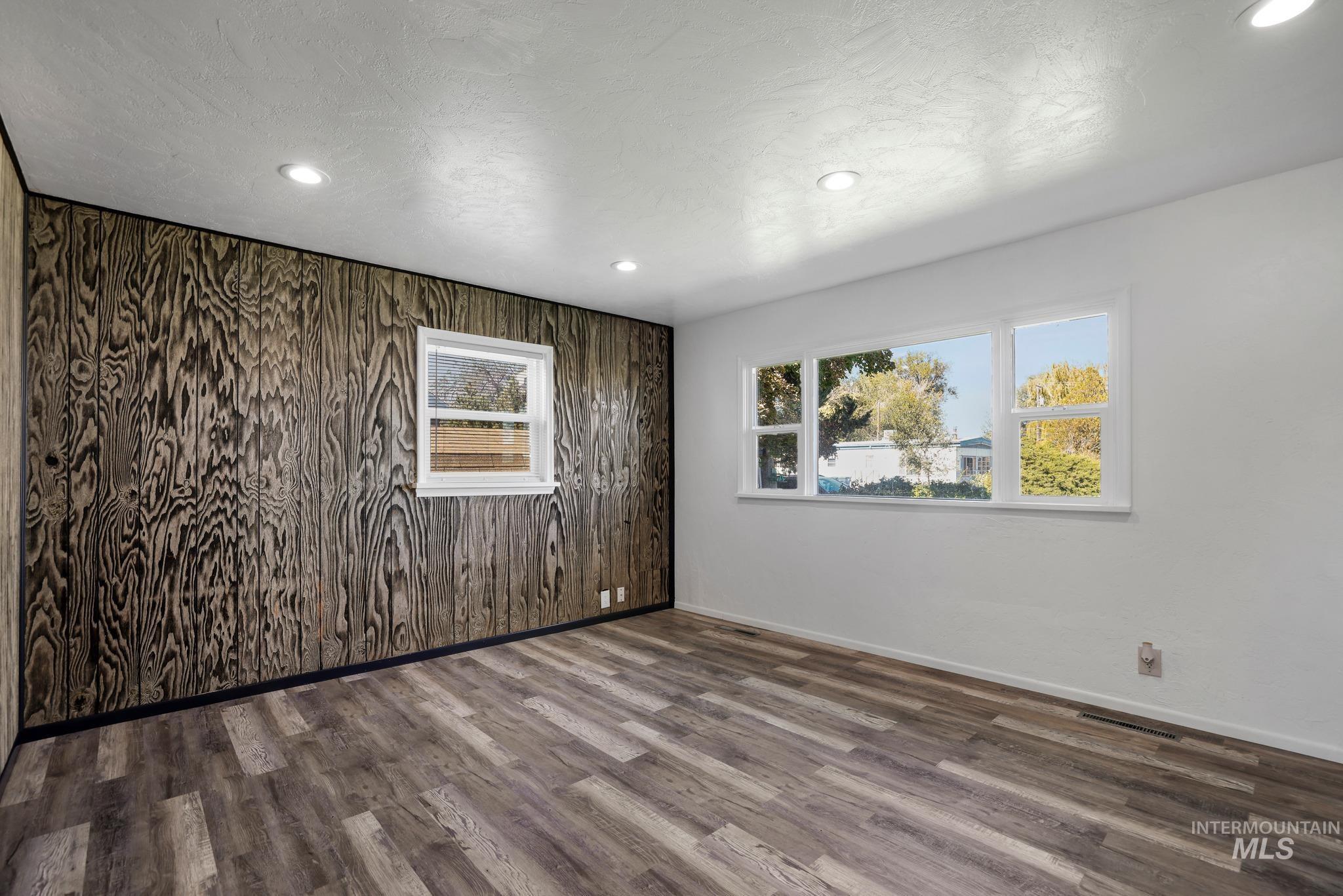 505 W Avenue D, Jerome, Idaho 83338, 2 Bedrooms, 1 Bathroom, Residential For Sale, Price $320,000,MLS 99002759