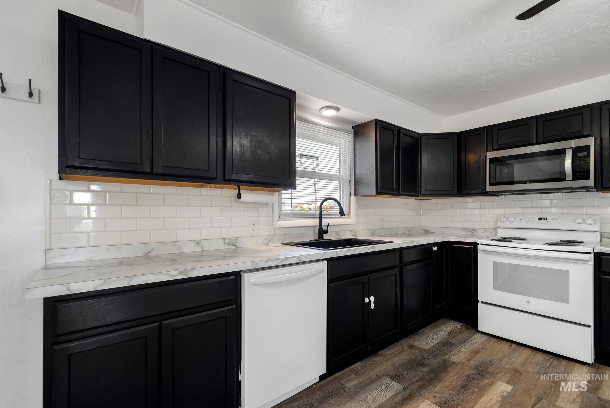 505 W Avenue D, Jerome, Idaho 83338, 2 Bedrooms, 1 Bathroom, Residential For Sale, Price $320,000,MLS 99002759