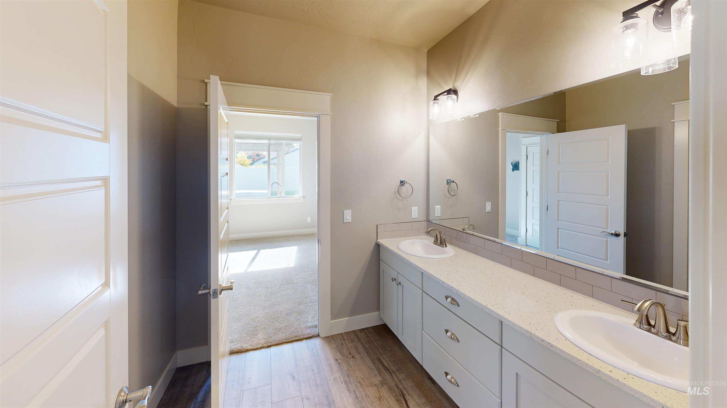 4155 Whistling Heights Way, Nampa, Idaho 83687, 4 Bedrooms, 2.5 Bathrooms, Residential For Sale, Price $599,777,MLS 99002760