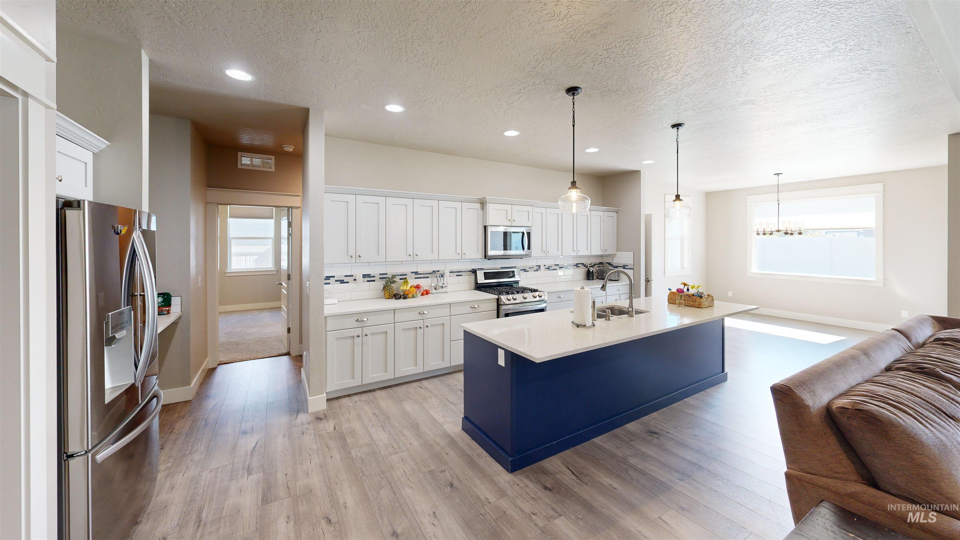 4155 Whistling Heights Way, Nampa, Idaho 83687, 4 Bedrooms, 2.5 Bathrooms, Residential For Sale, Price $599,777,MLS 99002760