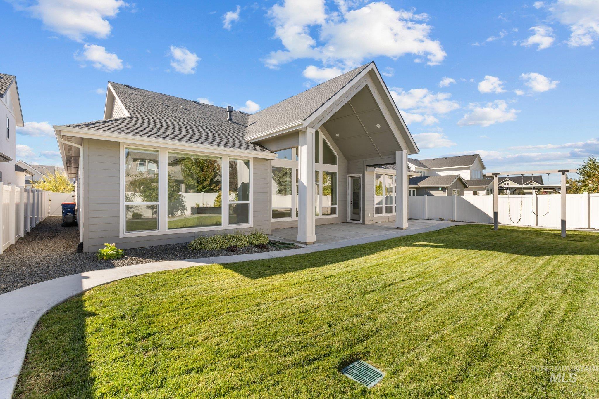 8376 W Brooks Dr, Boise, Idaho 83714, 3 Bedrooms, 3.5 Bathrooms, Residential For Sale, Price $950,000,MLS 99002762