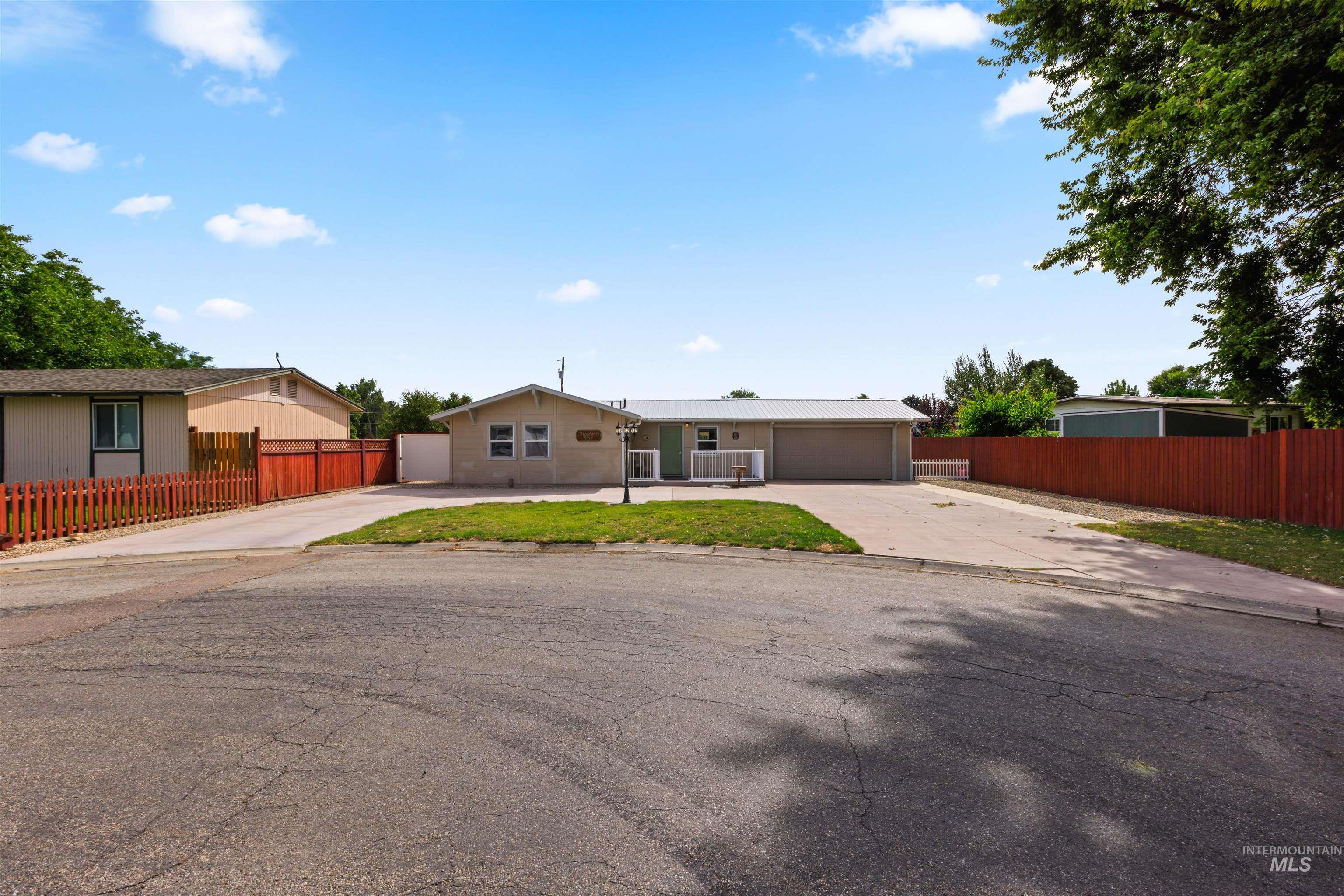 688 Meadow Dr, Emmett, Idaho 83617, 3 Bedrooms, 2 Bathrooms, Residential For Sale, Price $350,000,MLS 99002763