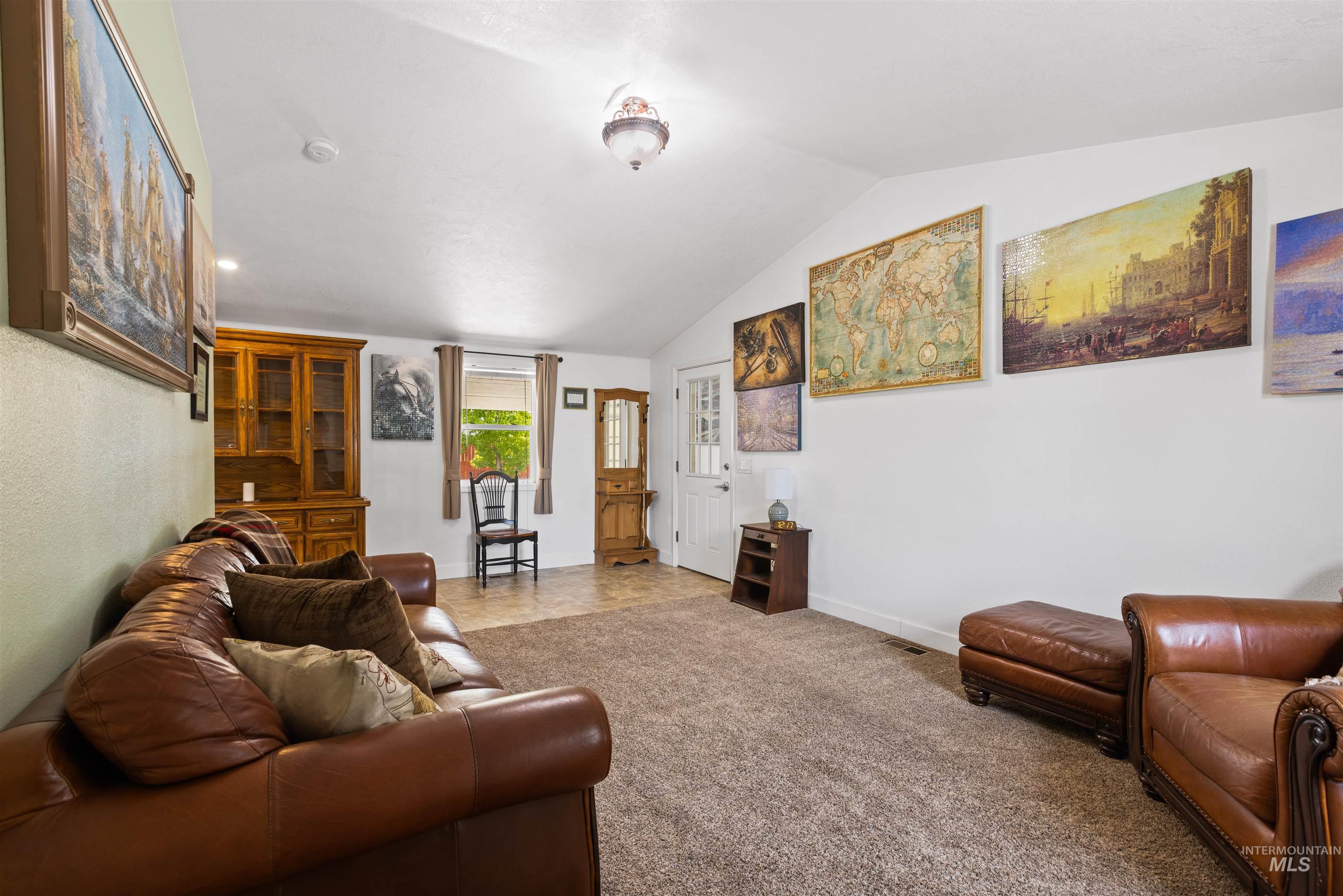 688 Meadow Dr, Emmett, Idaho 83617, 3 Bedrooms, 2 Bathrooms, Residential For Sale, Price $350,000,MLS 99002763