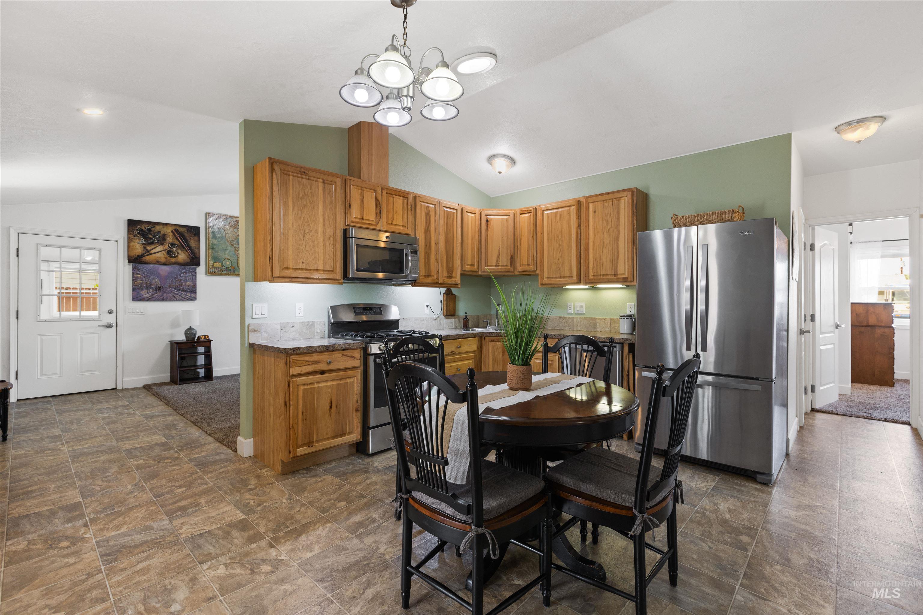 688 Meadow Dr, Emmett, Idaho 83617, 3 Bedrooms, 2 Bathrooms, Residential For Sale, Price $350,000,MLS 99002763