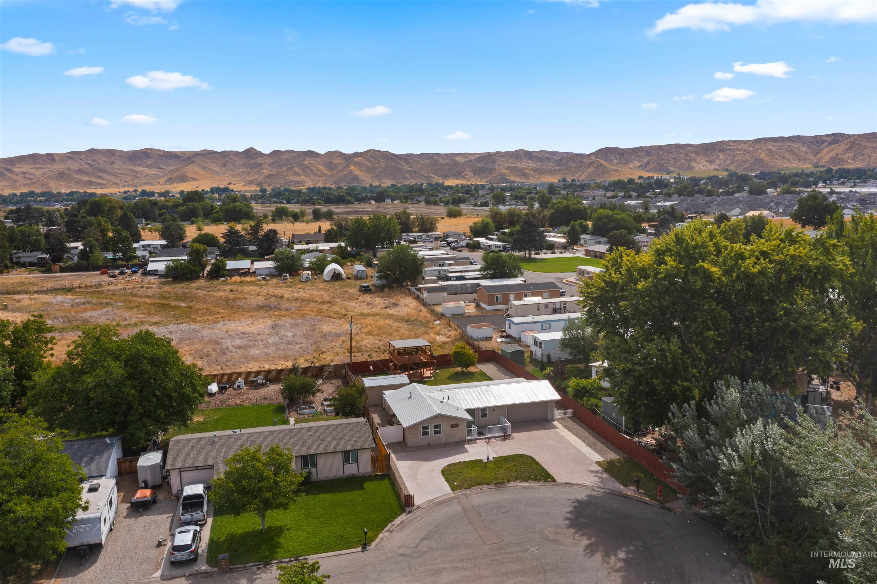 688 Meadow Dr, Emmett, Idaho 83617, 3 Bedrooms, 2 Bathrooms, Residential For Sale, Price $350,000,MLS 99002763