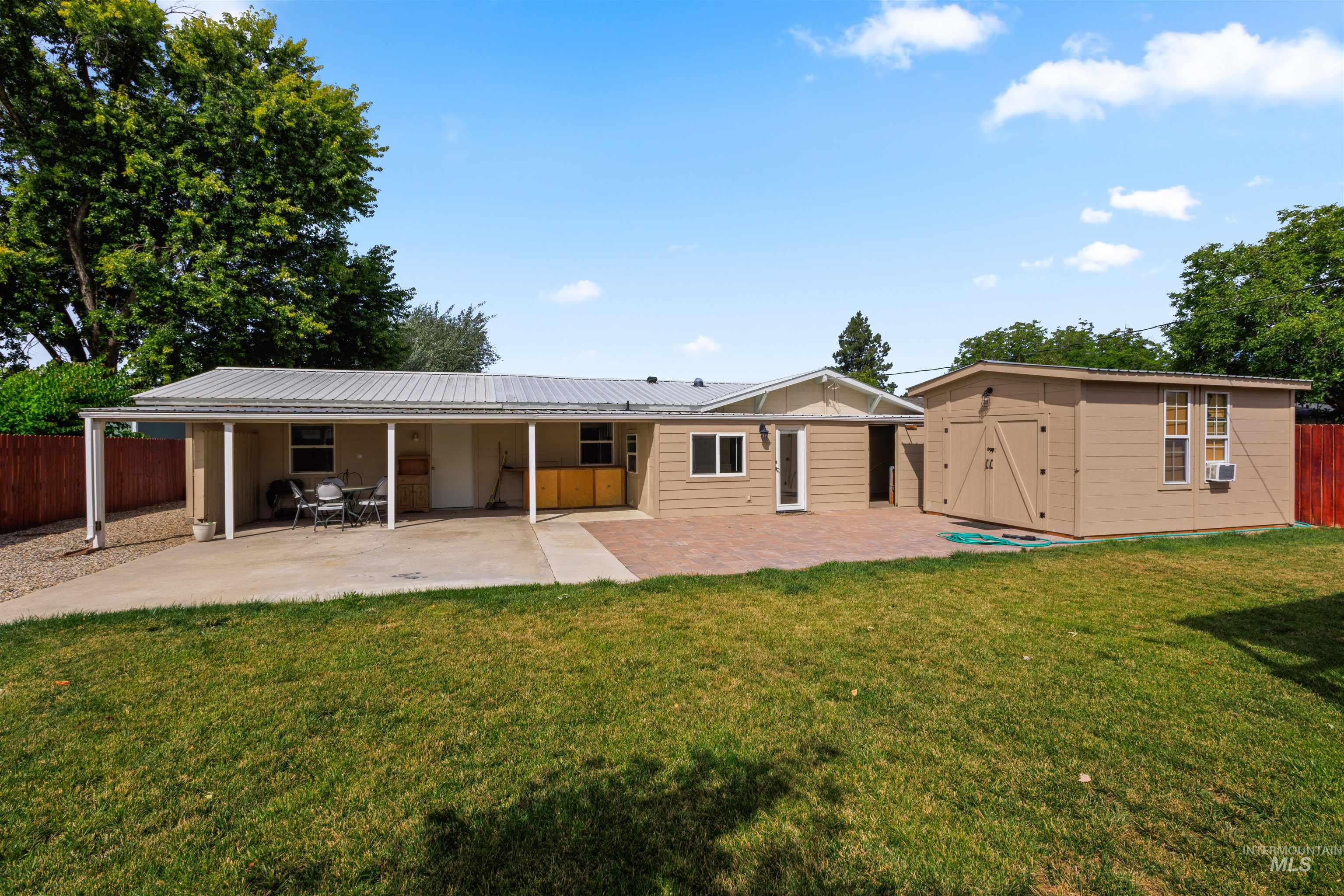 688 Meadow Dr, Emmett, Idaho 83617, 3 Bedrooms, 2 Bathrooms, Residential For Sale, Price $350,000,MLS 99002763