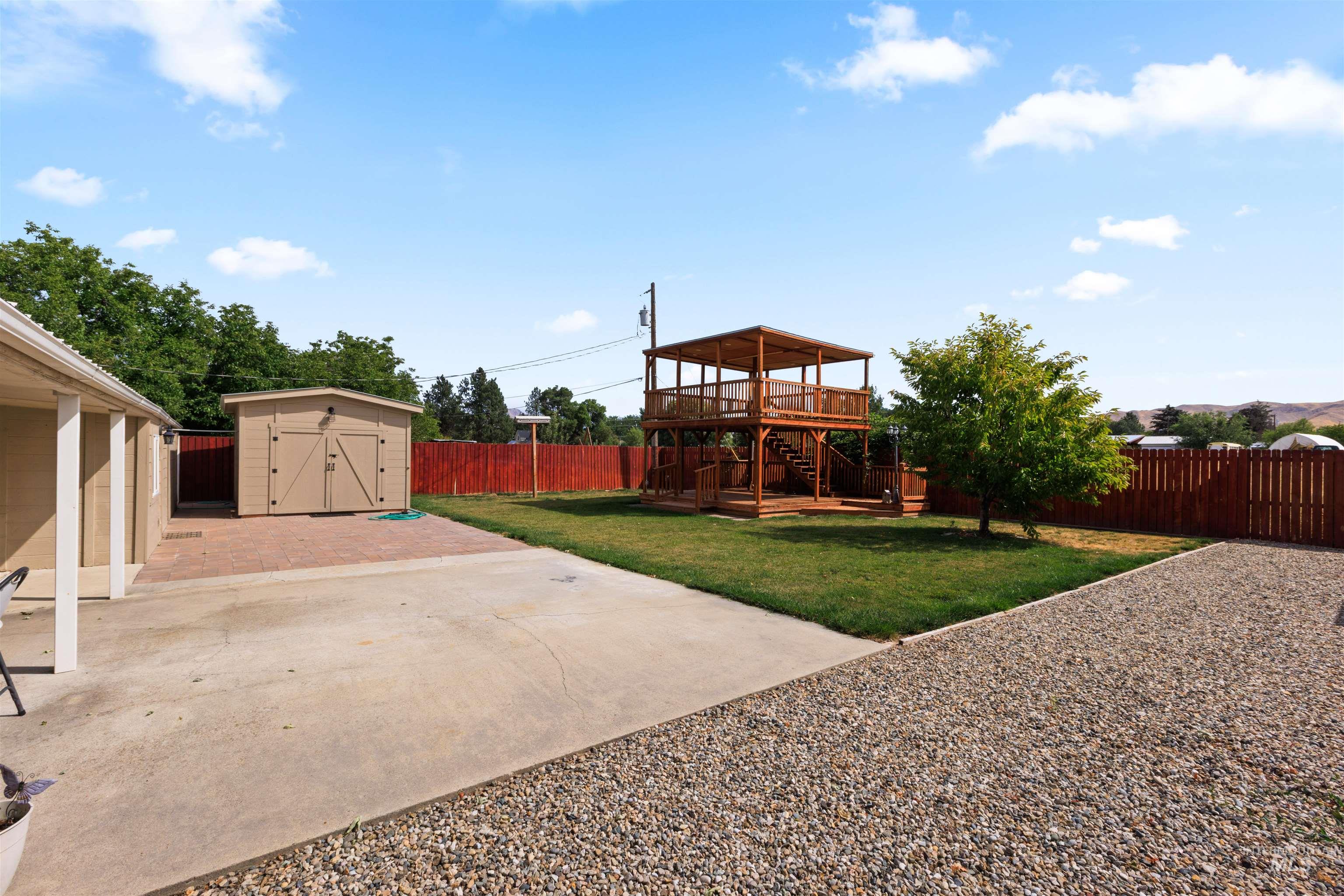 688 Meadow Dr, Emmett, Idaho 83617, 3 Bedrooms, 2 Bathrooms, Residential For Sale, Price $350,000,MLS 99002763