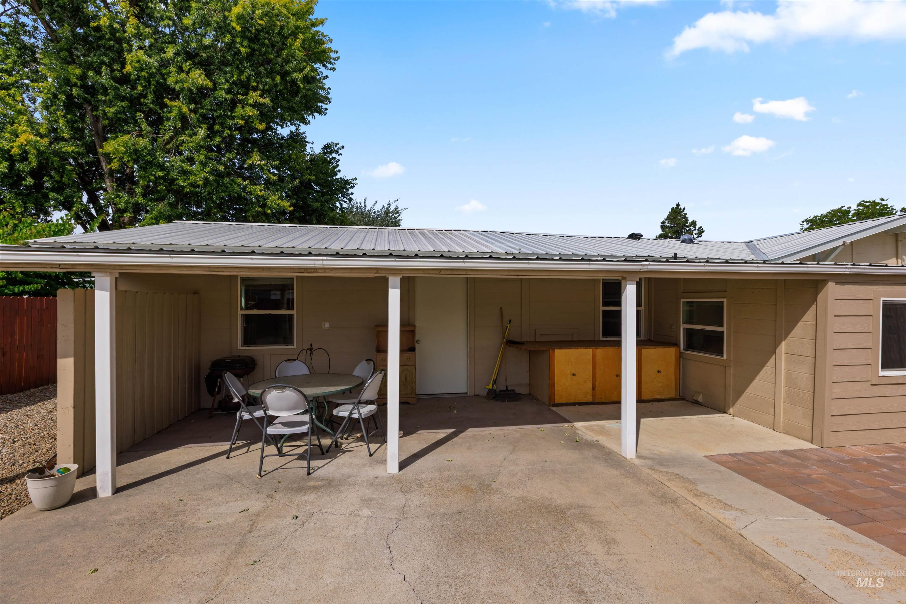 688 Meadow Dr, Emmett, Idaho 83617, 3 Bedrooms, 2 Bathrooms, Residential For Sale, Price $350,000,MLS 99002763