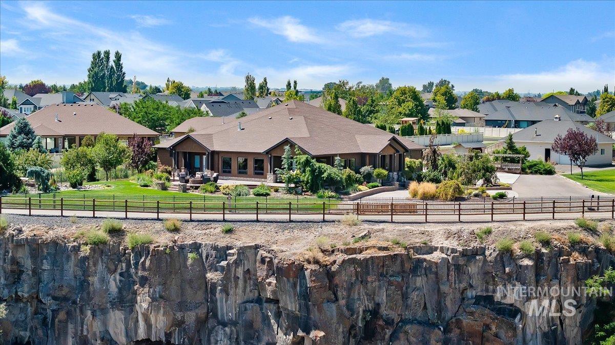 465 Canyon Rim Rd, Twin Falls, Idaho 83301, 3 Bedrooms, 3 Bathrooms, Residential For Sale, Price $1,290,000,MLS 99002764