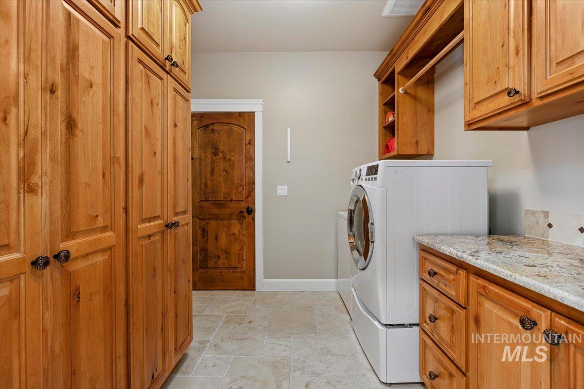 465 Canyon Rim Rd, Twin Falls, Idaho 83301, 3 Bedrooms, 3 Bathrooms, Residential For Sale, Price $1,290,000,MLS 99002764