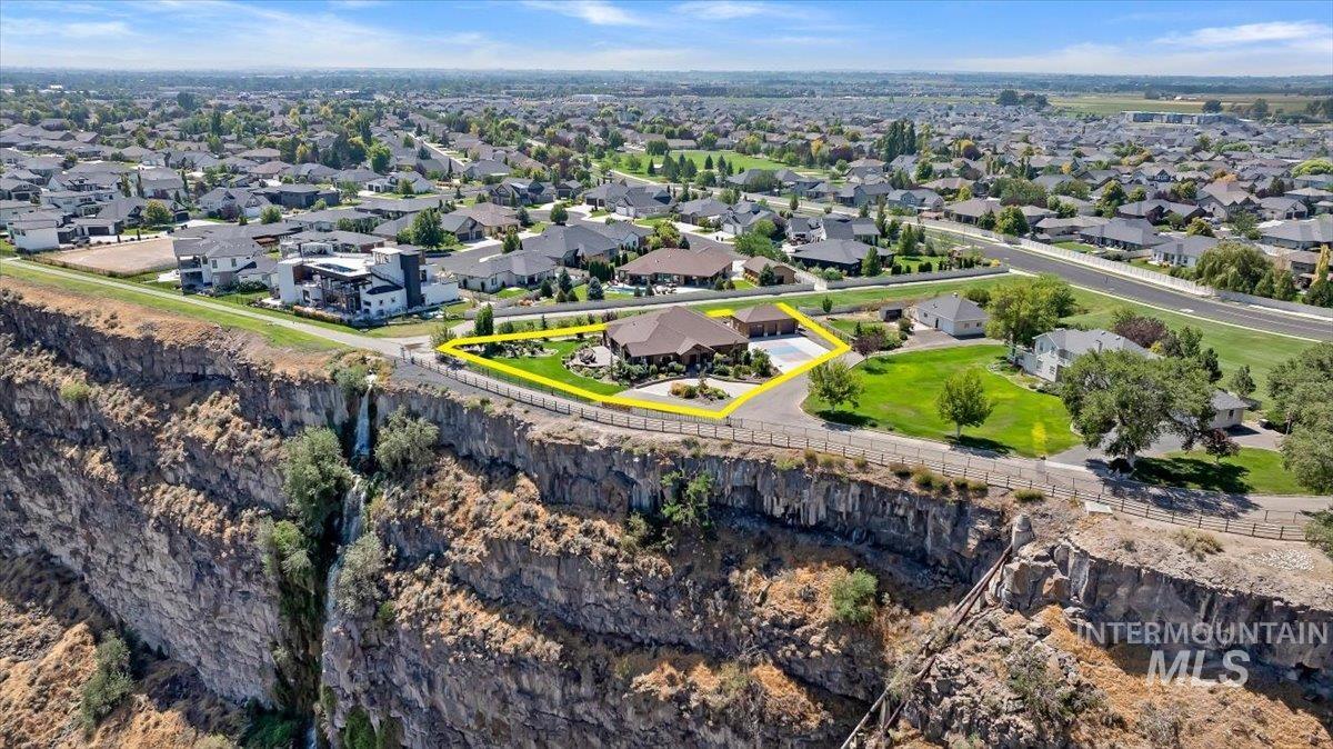 465 Canyon Rim Rd, Twin Falls, Idaho 83301, 3 Bedrooms, 3 Bathrooms, Residential For Sale, Price $1,290,000,MLS 99002764