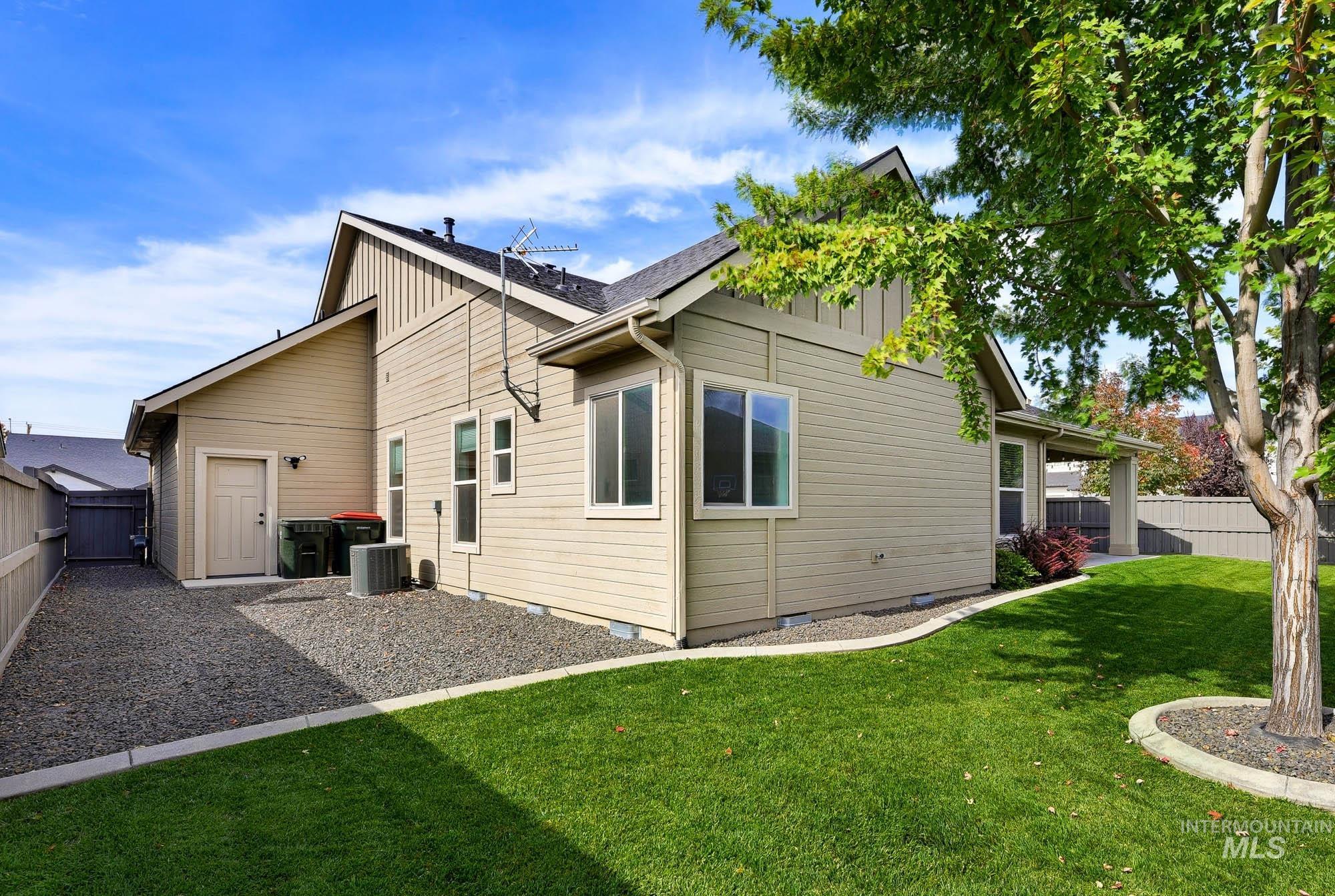 5268 S Palatino Ave, Meridian, Idaho 83642, 4 Bedrooms, 3 Bathrooms, Residential For Sale, Price $724,900,MLS 99002765
