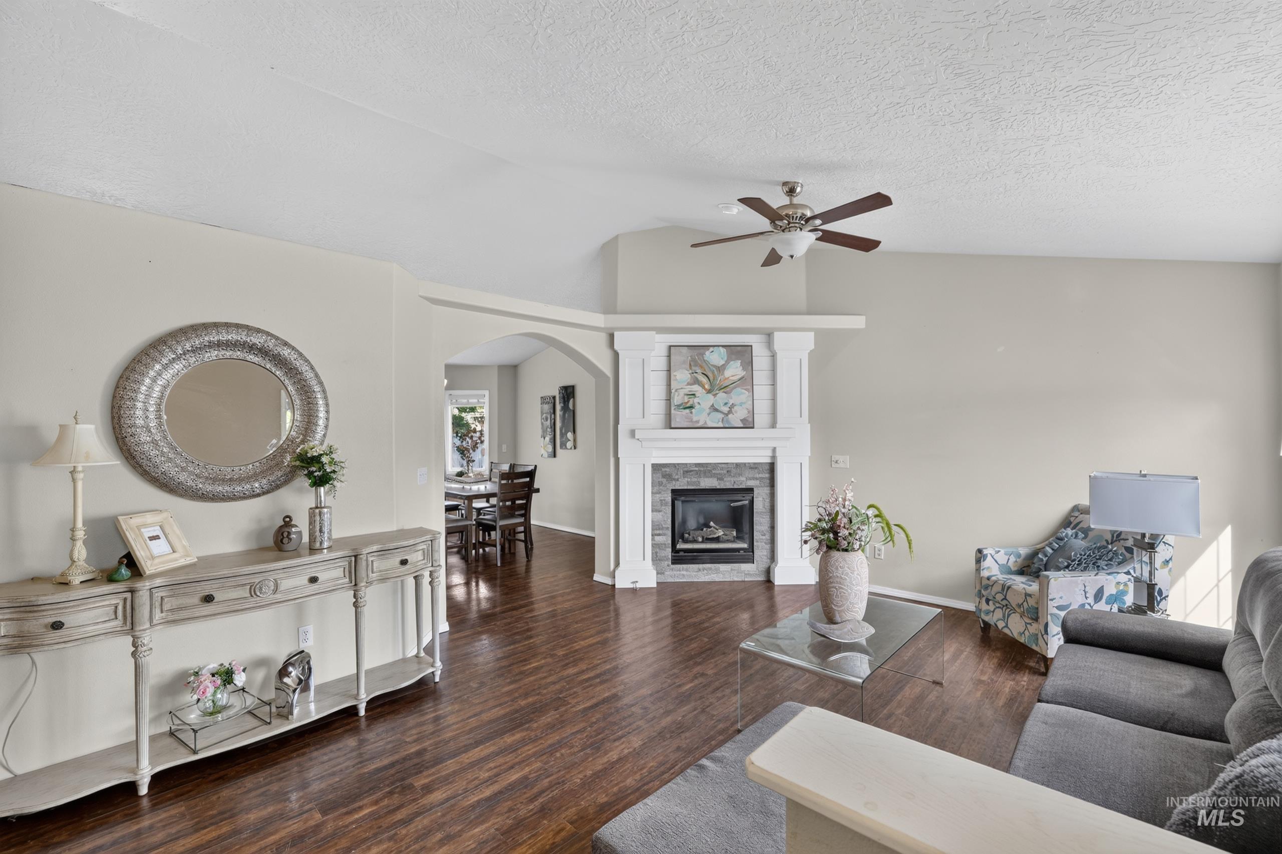 1245 S Common Ave, Boise, Idaho 83709, 3 Bedrooms, 2 Bathrooms, Residential For Sale, Price $410,500,MLS 99002767