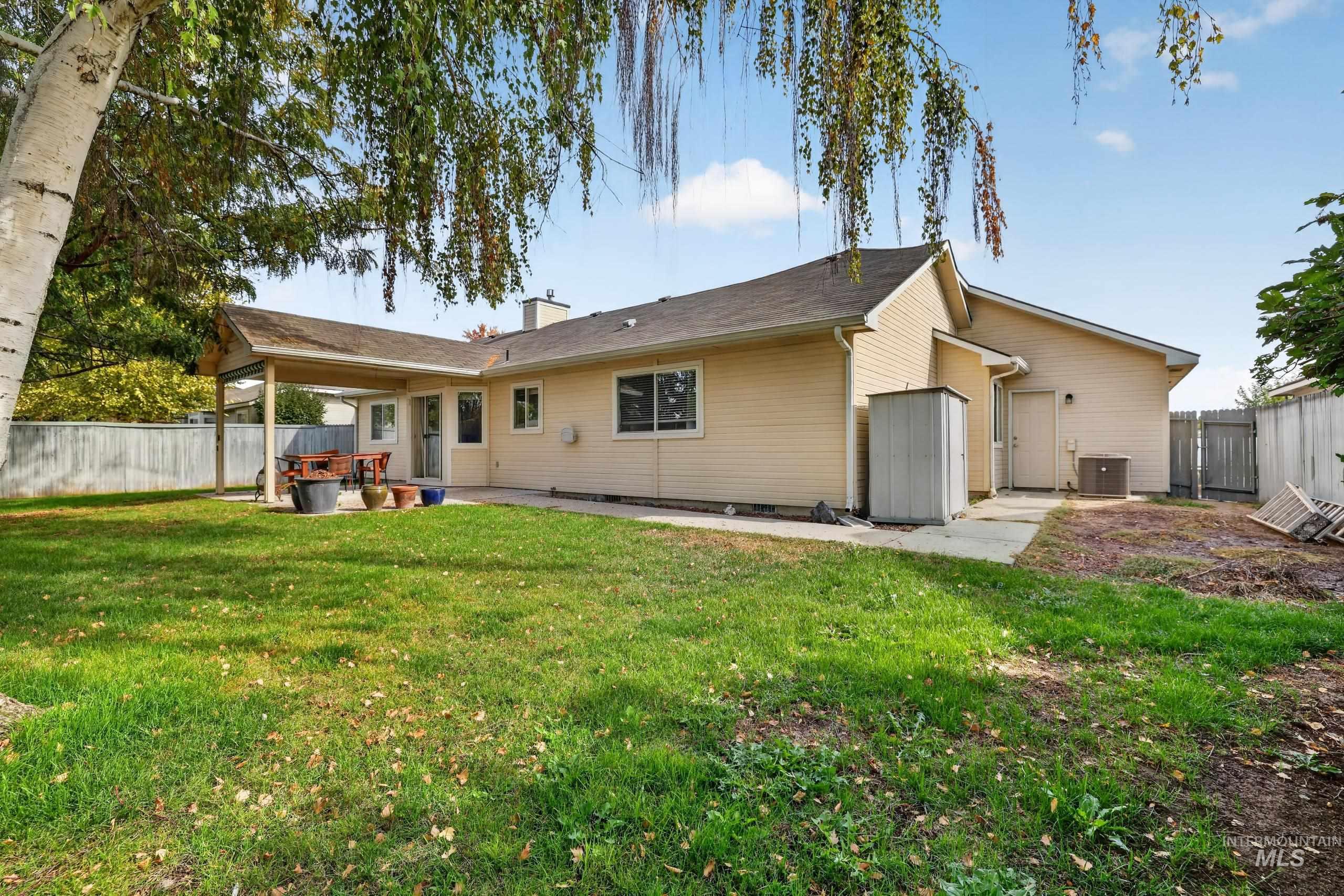1245 S Common Ave, Boise, Idaho 83709, 3 Bedrooms, 2 Bathrooms, Residential For Sale, Price $410,500,MLS 99002767