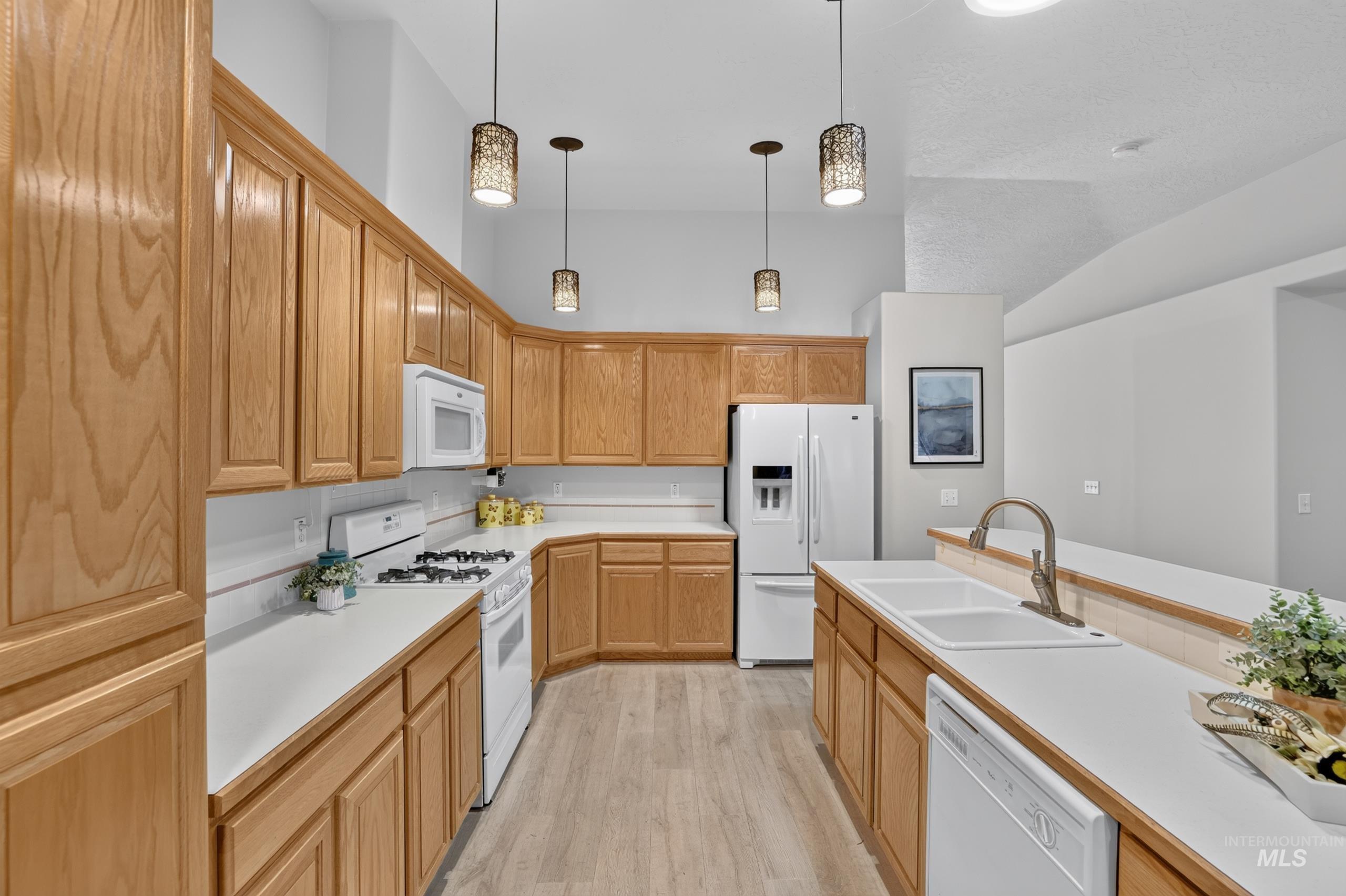 3896 N Bayou Lane, Garden City, Idaho 83703, 2 Bedrooms, 2 Bathrooms, Residential For Sale, Price $549,000,MLS 99002769