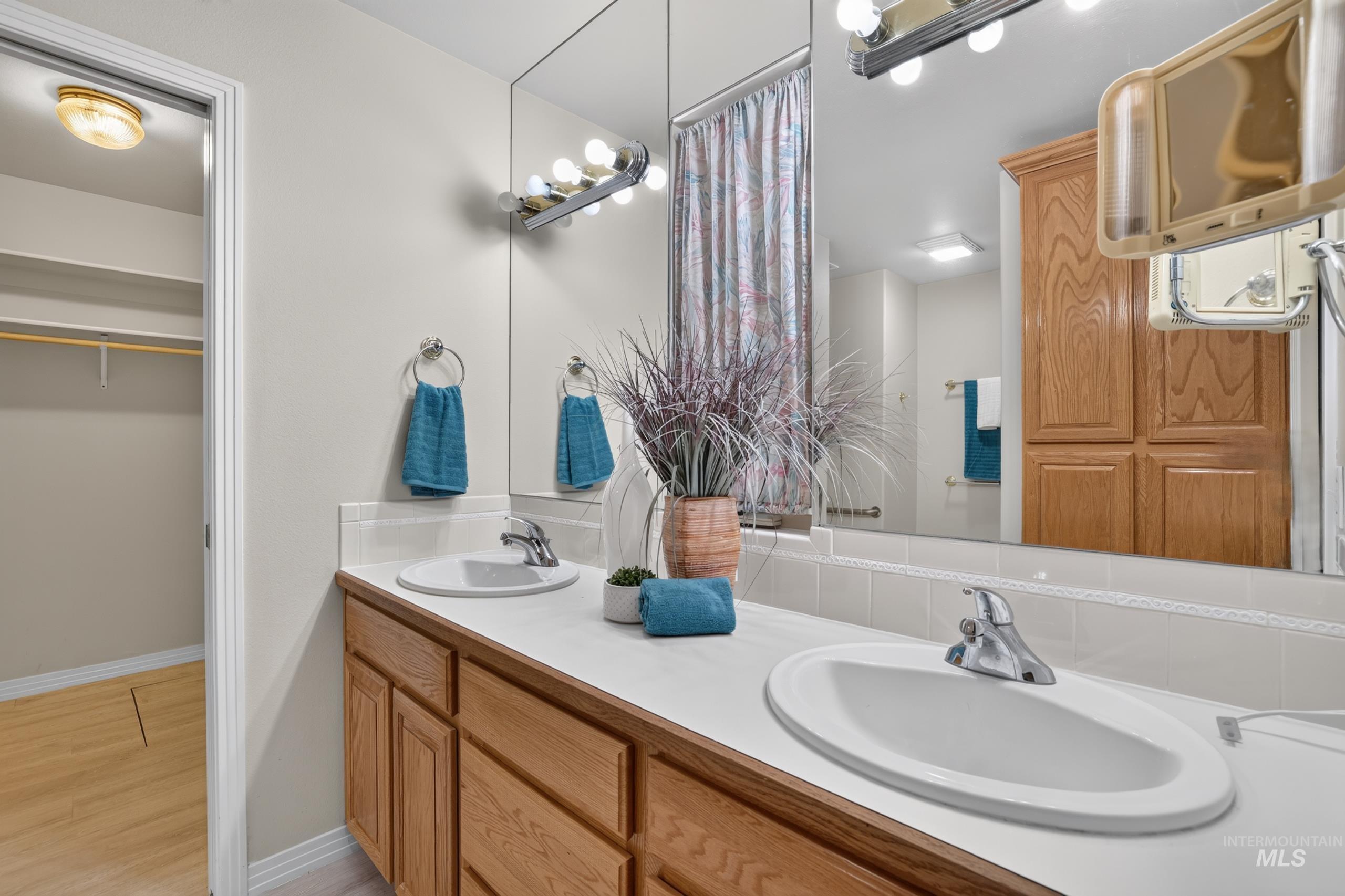 3896 N Bayou Lane, Garden City, Idaho 83703, 2 Bedrooms, 2 Bathrooms, Residential For Sale, Price $549,000,MLS 99002769